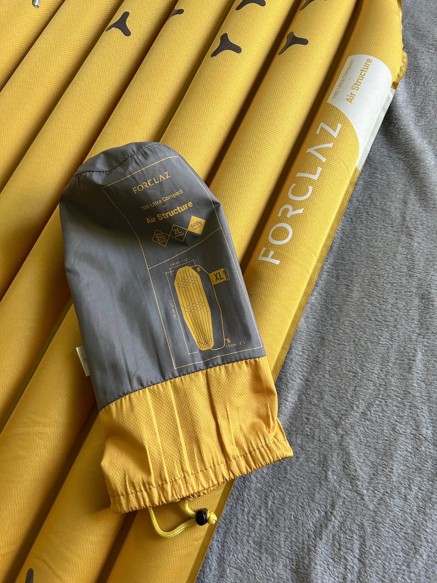 Location matelas gonflable forclaz taille XL. ( 10 euros / week-end )
