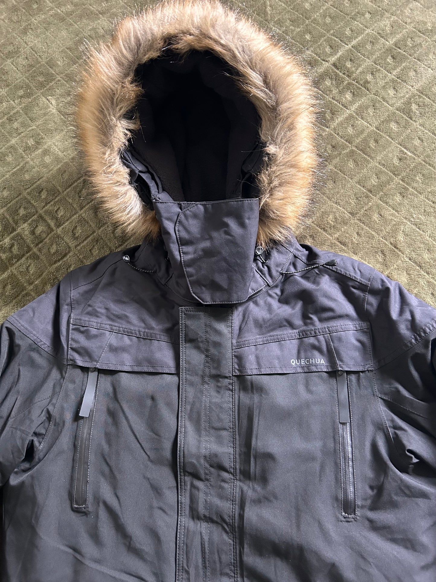 Parka quechua grand froid d’occasion pour hommes. Taille S