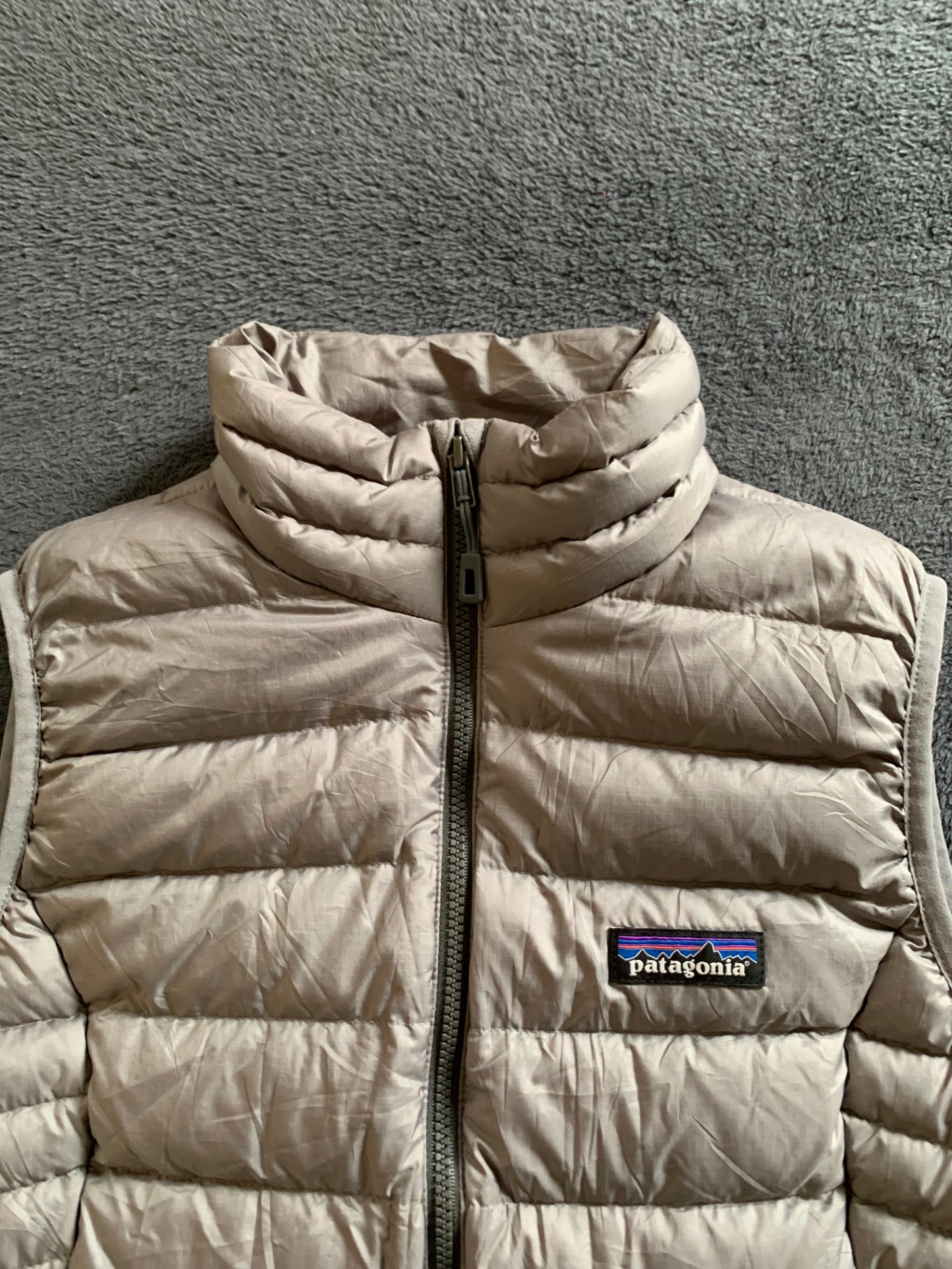 Doudoune sans manches patagonia d’occasion pour femmes. Taille xs.