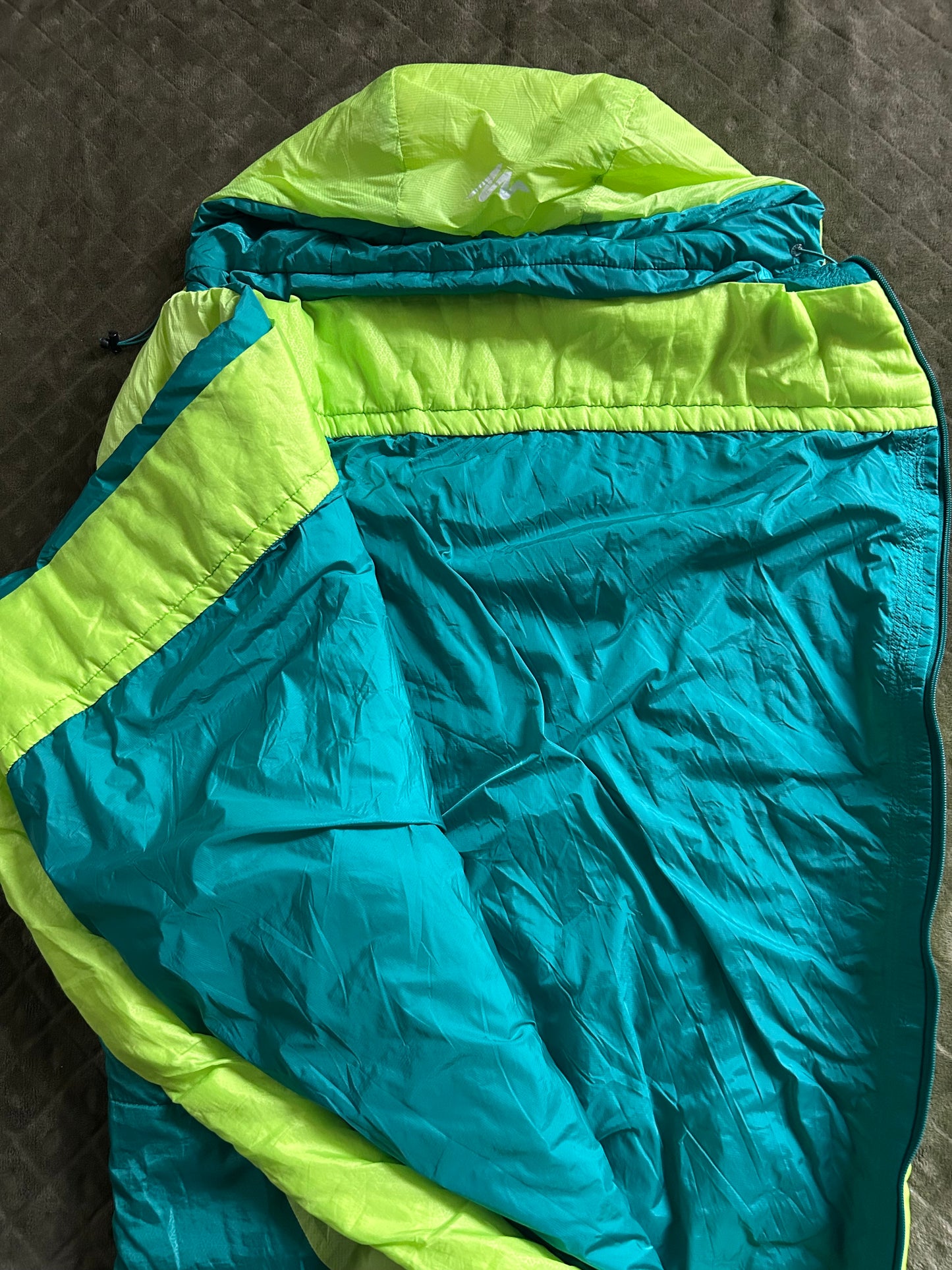 Sac de couchage forclaz d’occasion. 5 degrés. 160 cm.