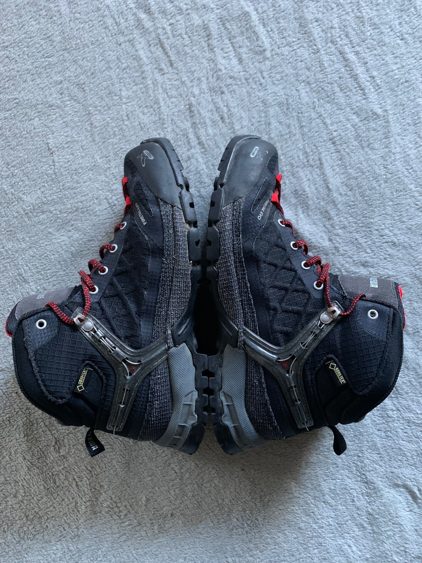 Chaussures de randonnée salewa gore tex d’occasion pour femmes. Taille 39