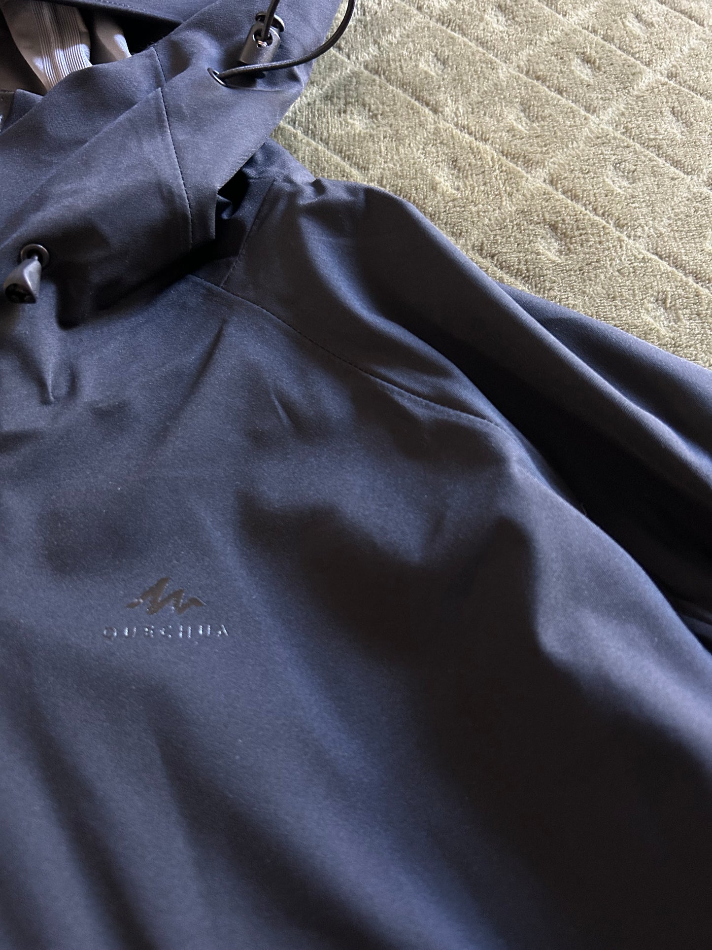 Veste imperméable quechua MH500 d’occasion pour hommes . Taille L/XL