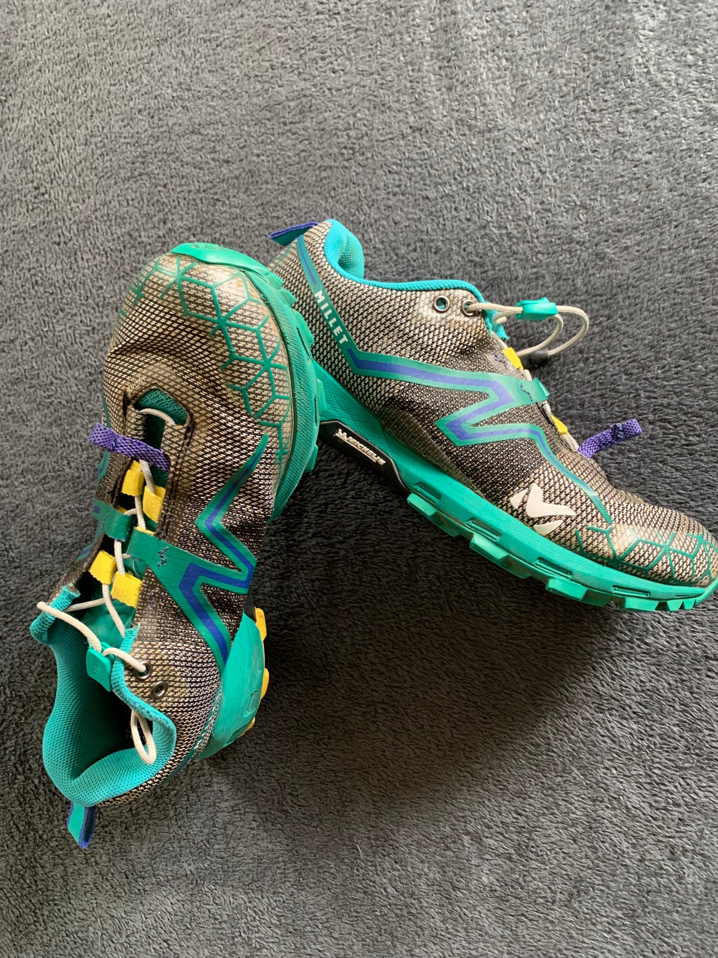Baskets trail/running millet d’occasion pour femmes. Taille 39,5.
