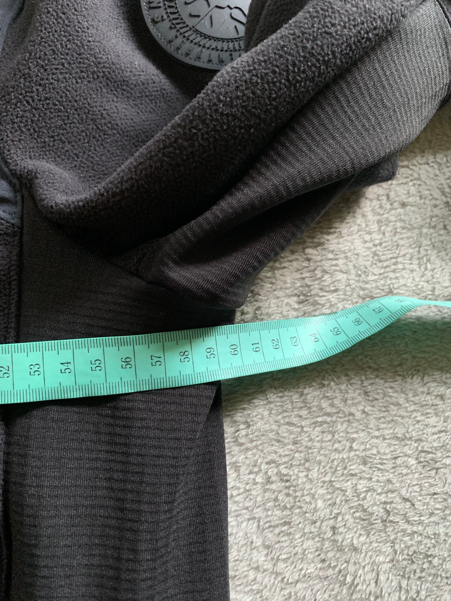 Veste polaire quechua d’occasion pour hommes. Taille XL/XXL.