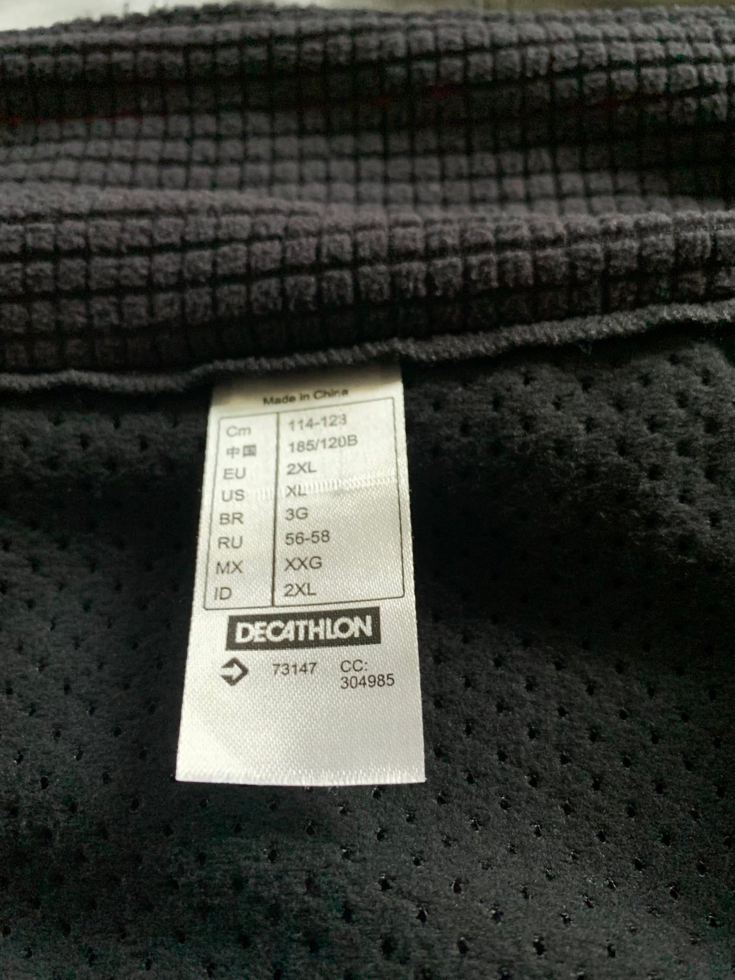 Veste polaire quechua d’occasion pour hommes. Taille XL/XXL.