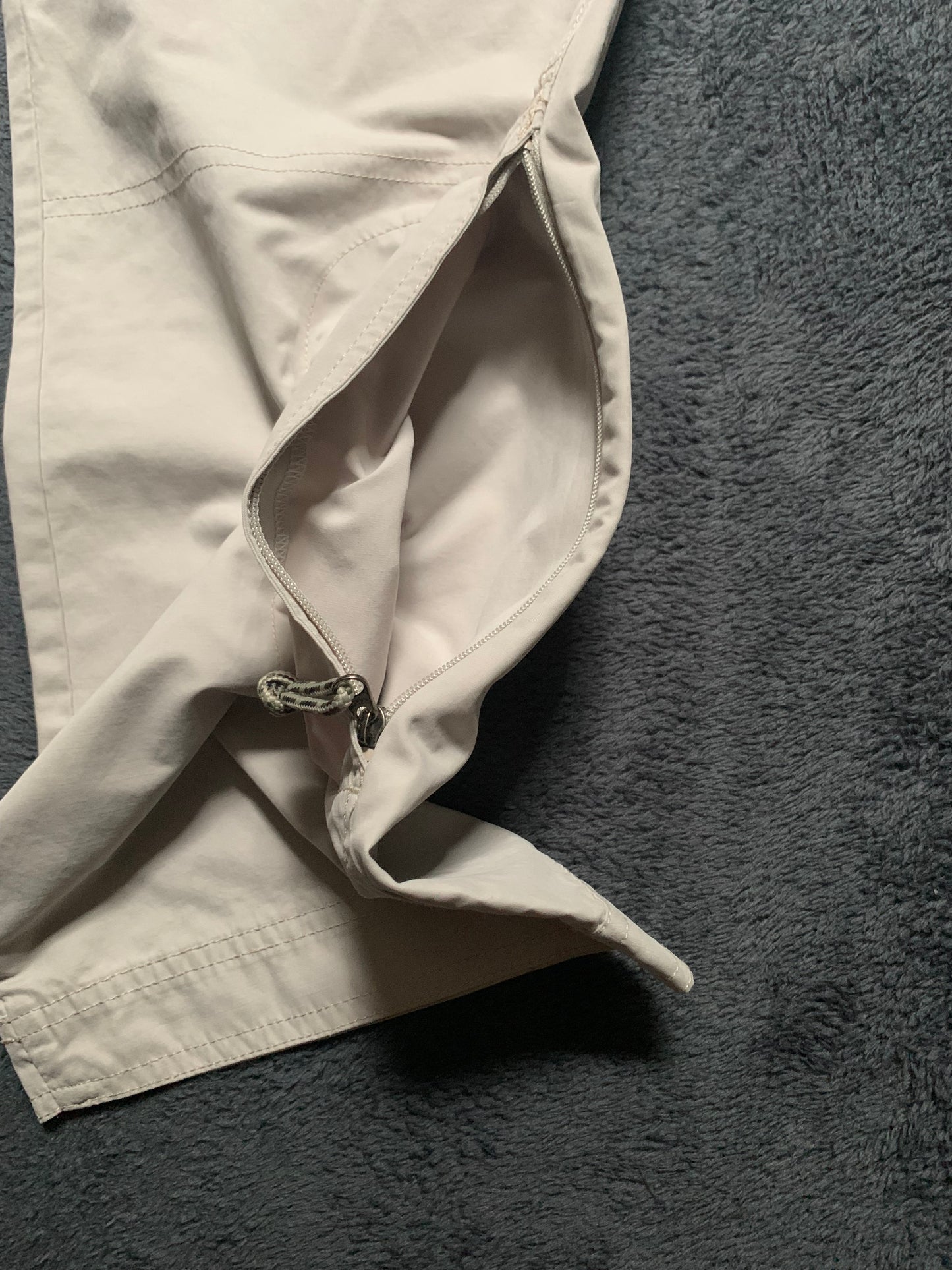 Pantalon de randonnée Columbia d’occasion pour femmes. Taille S.