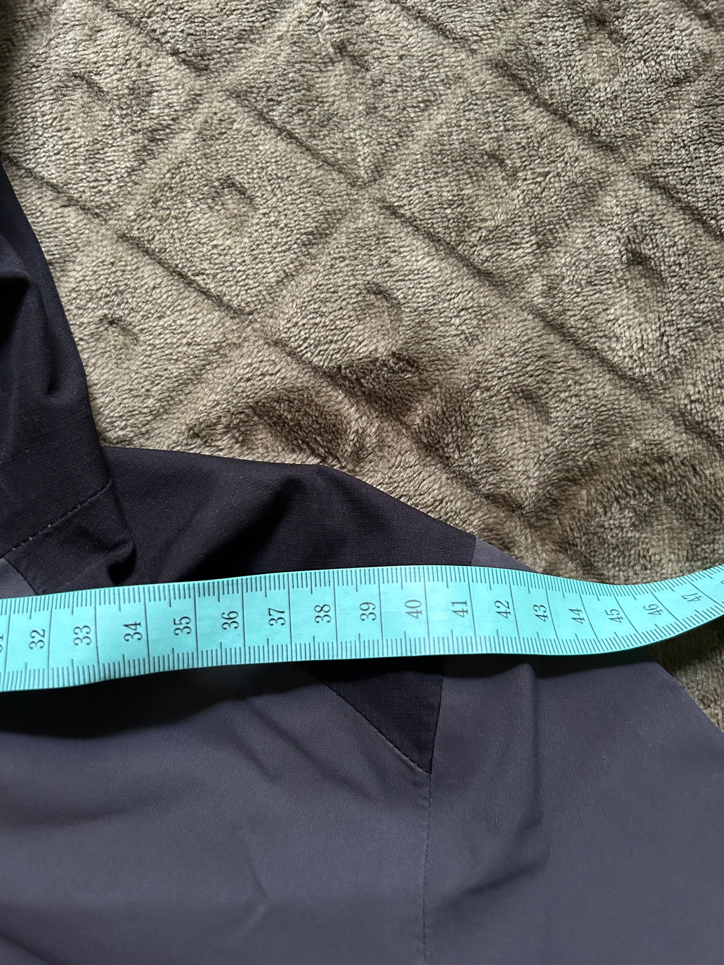 Veste imperméable quechua MH900 d’occasion pour femmes. Taille M