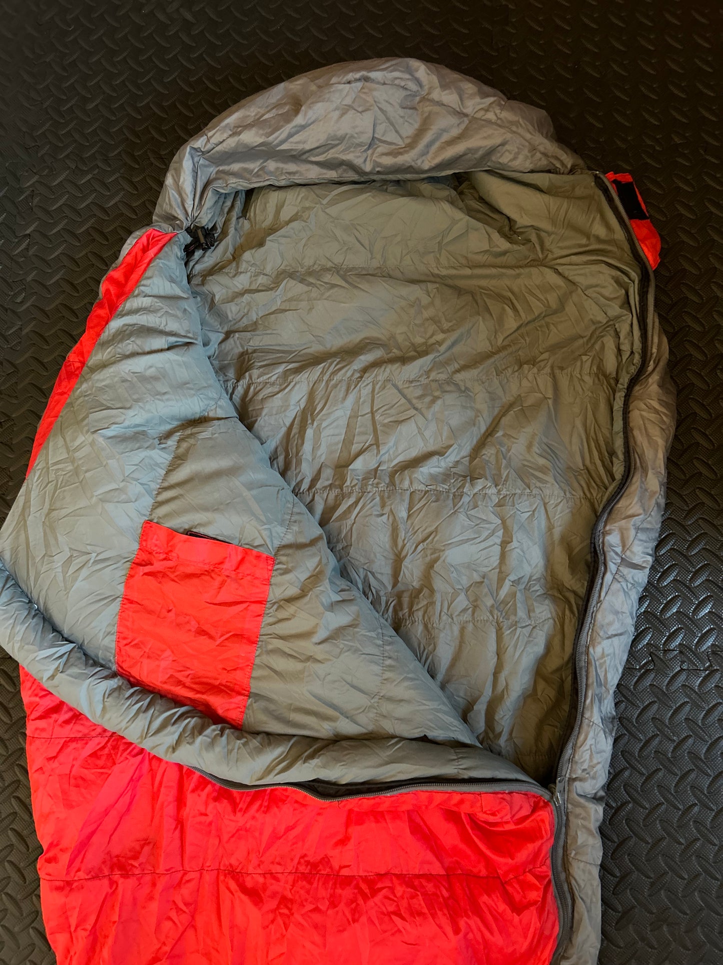 Sac de couchage Lafuma d’occasion Warm’n light 800 en plumes.