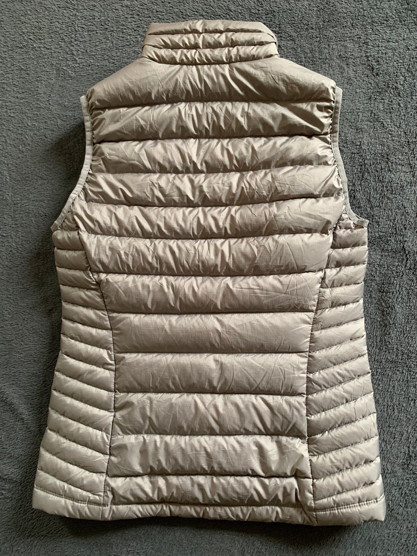 Doudoune sans manches patagonia d’occasion pour femmes. Taille xs.