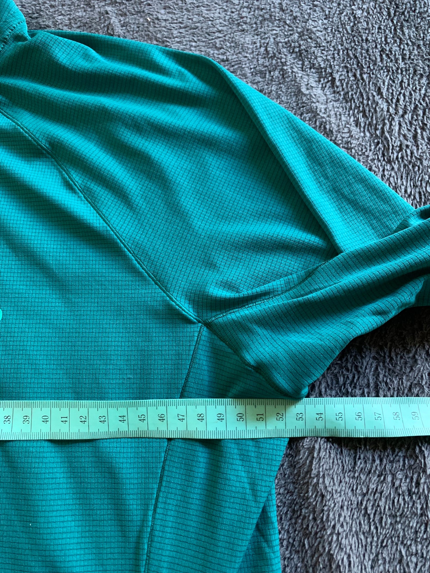 Haut technique Rab d’occasion pour femmes. Taille XL.