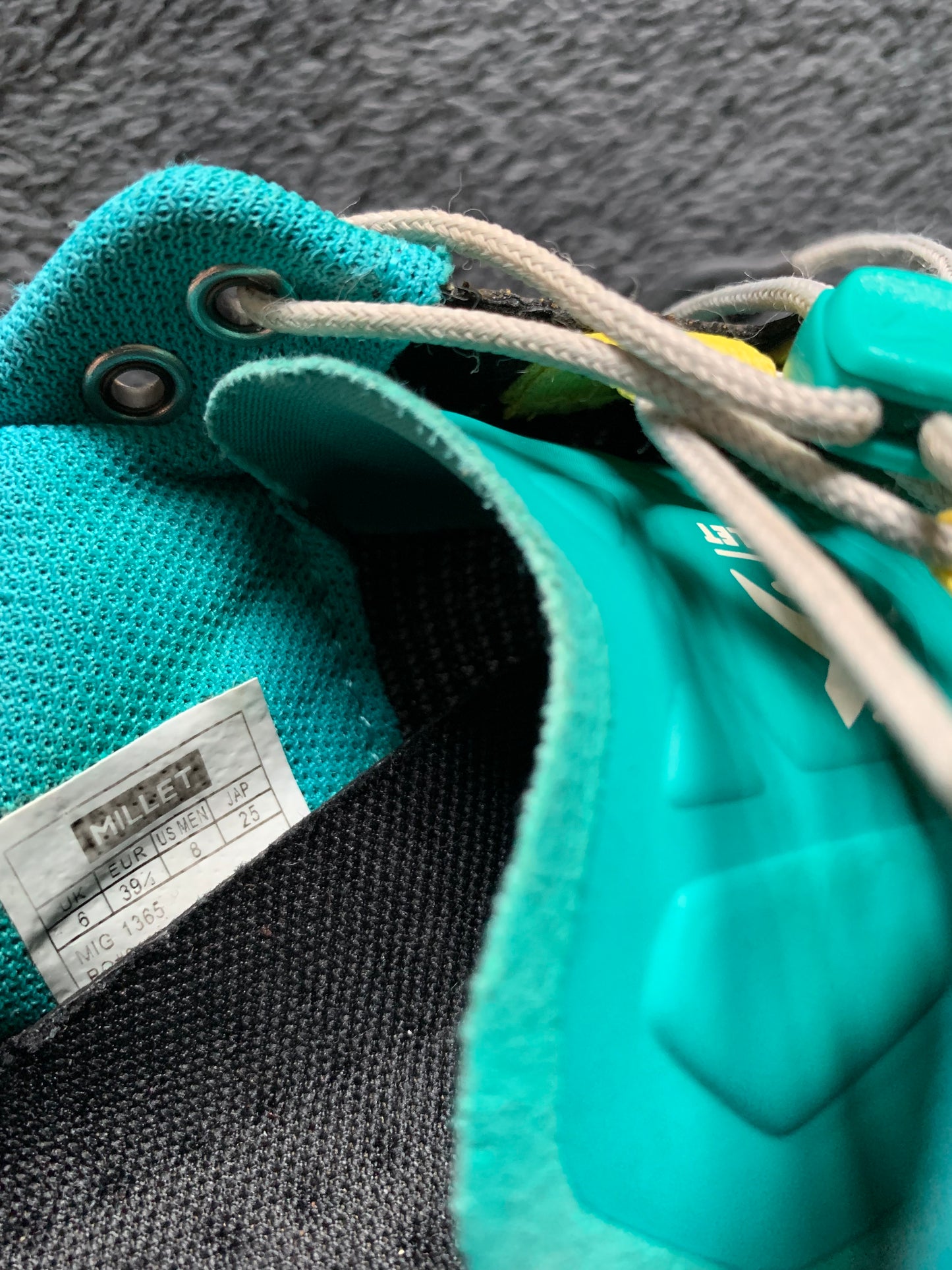 Baskets trail/running millet d’occasion pour femmes. Taille 39,5.