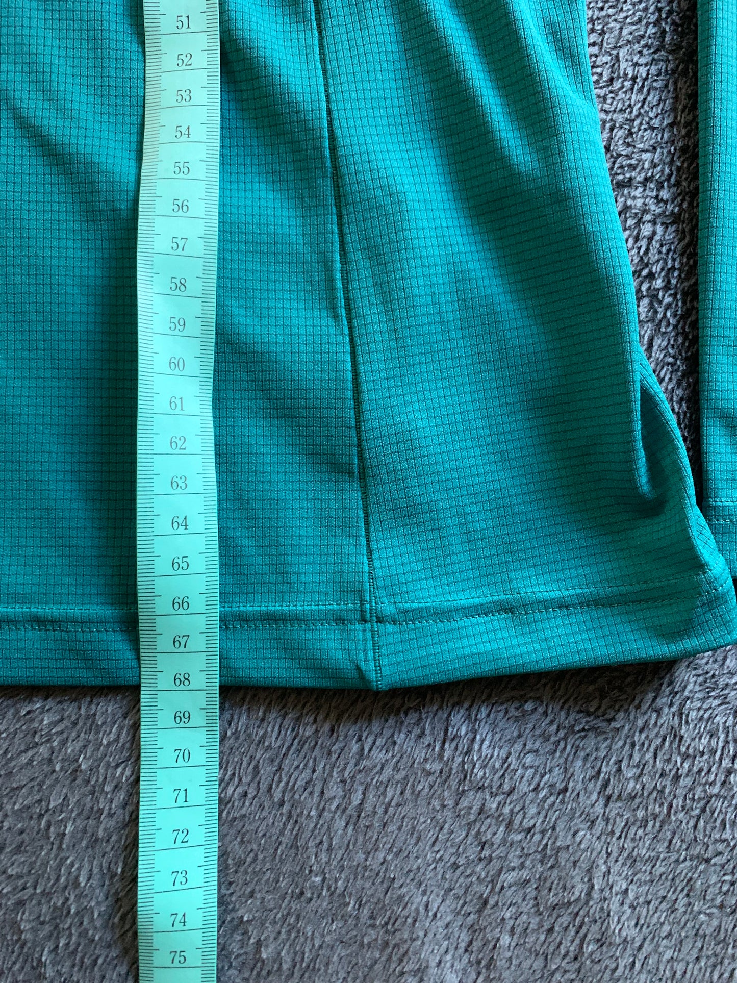 Haut technique Rab d’occasion pour femmes. Taille XL.