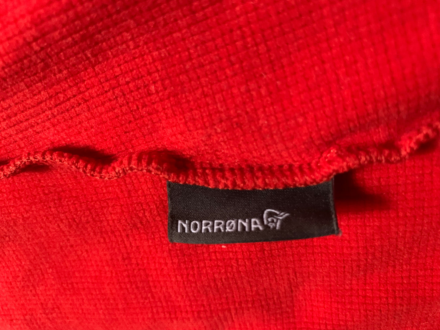 Veste hybride Norrona d’occasion pour femmes. Taille S