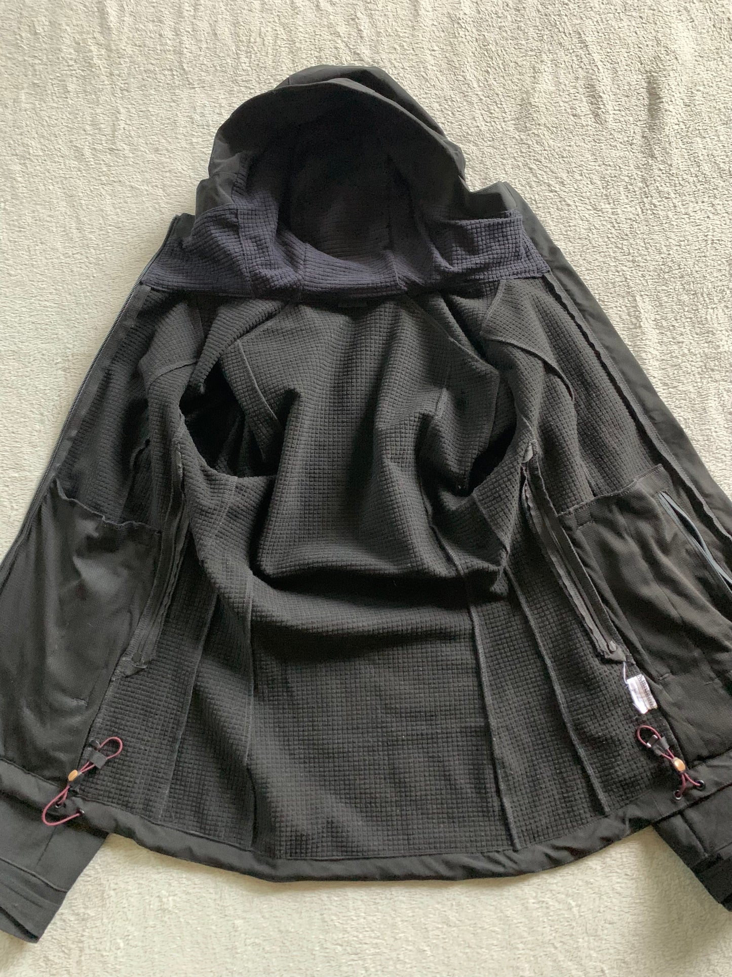 Veste de randonnée forclaz d’occasion pour femmes. Taille XS/S