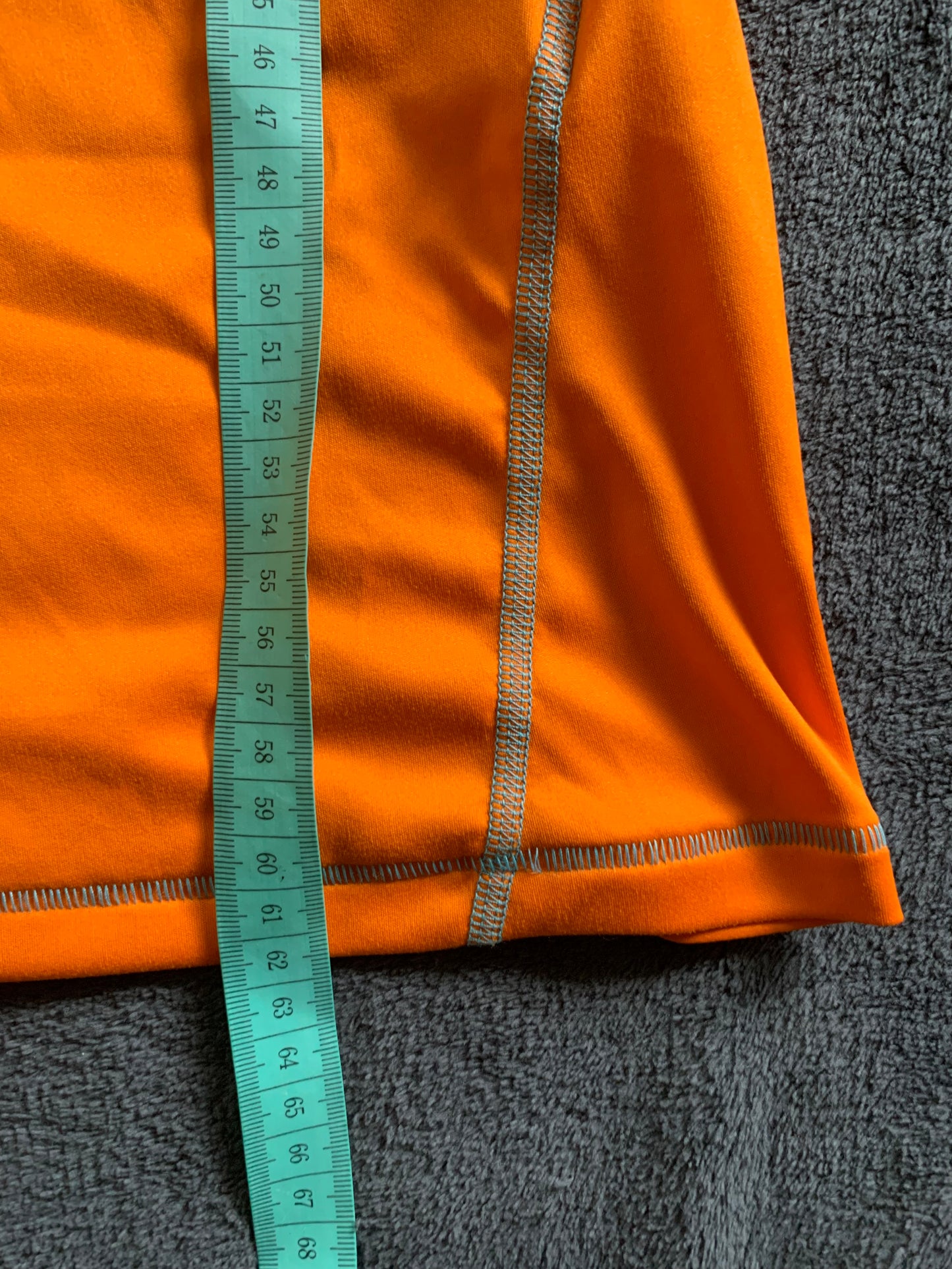 Tee shirt Norrona d’occasion pour femmes. Taille XS/S