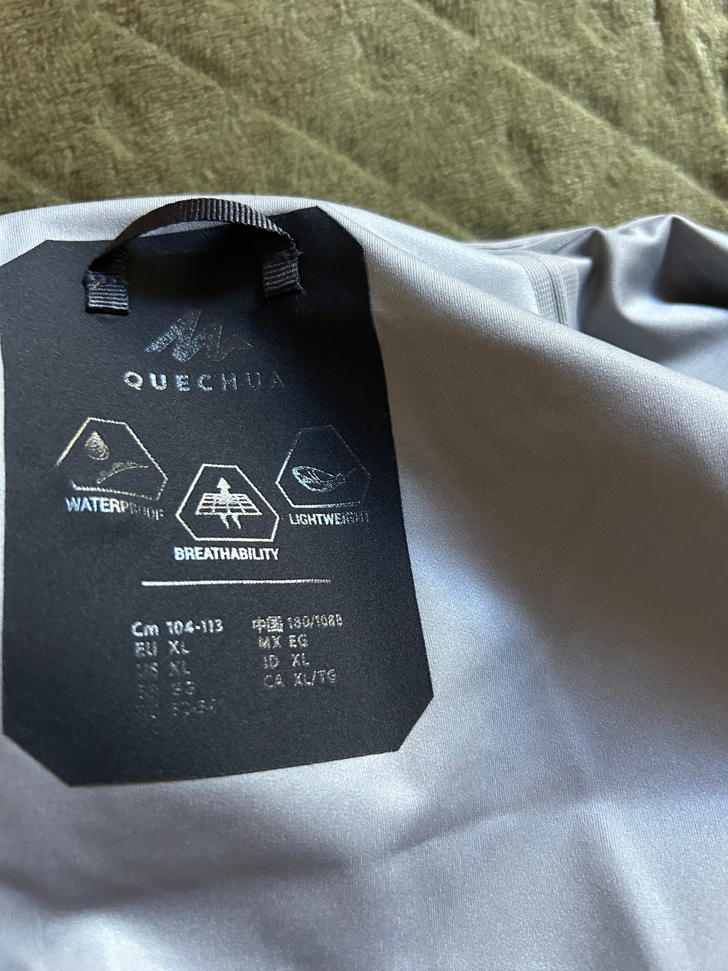 Veste imperméable quechua MH500 d’occasion pour hommes . Taille L/XL
