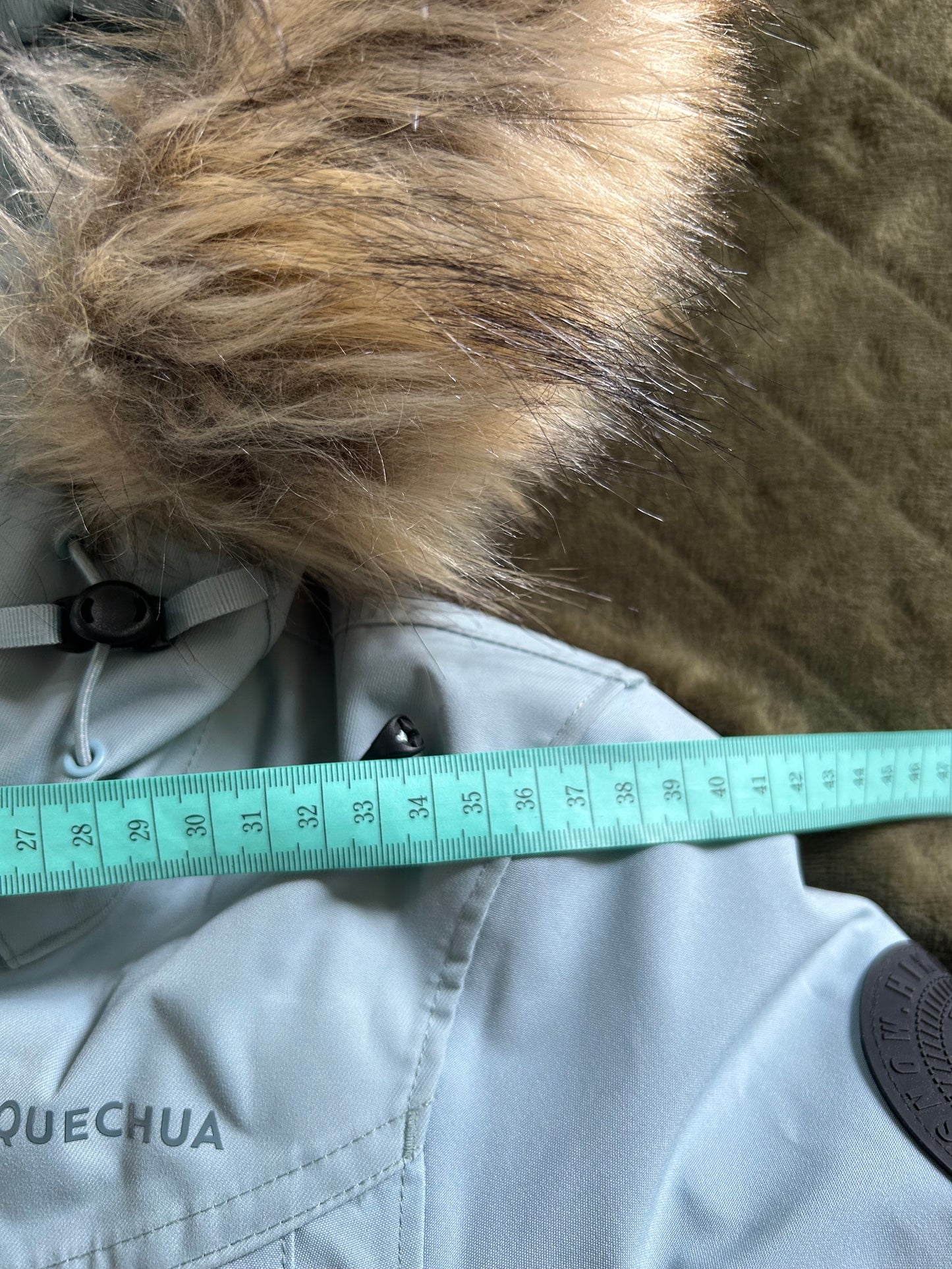 Parka quechua grand froid d’occasion pour femmes. Taille XS