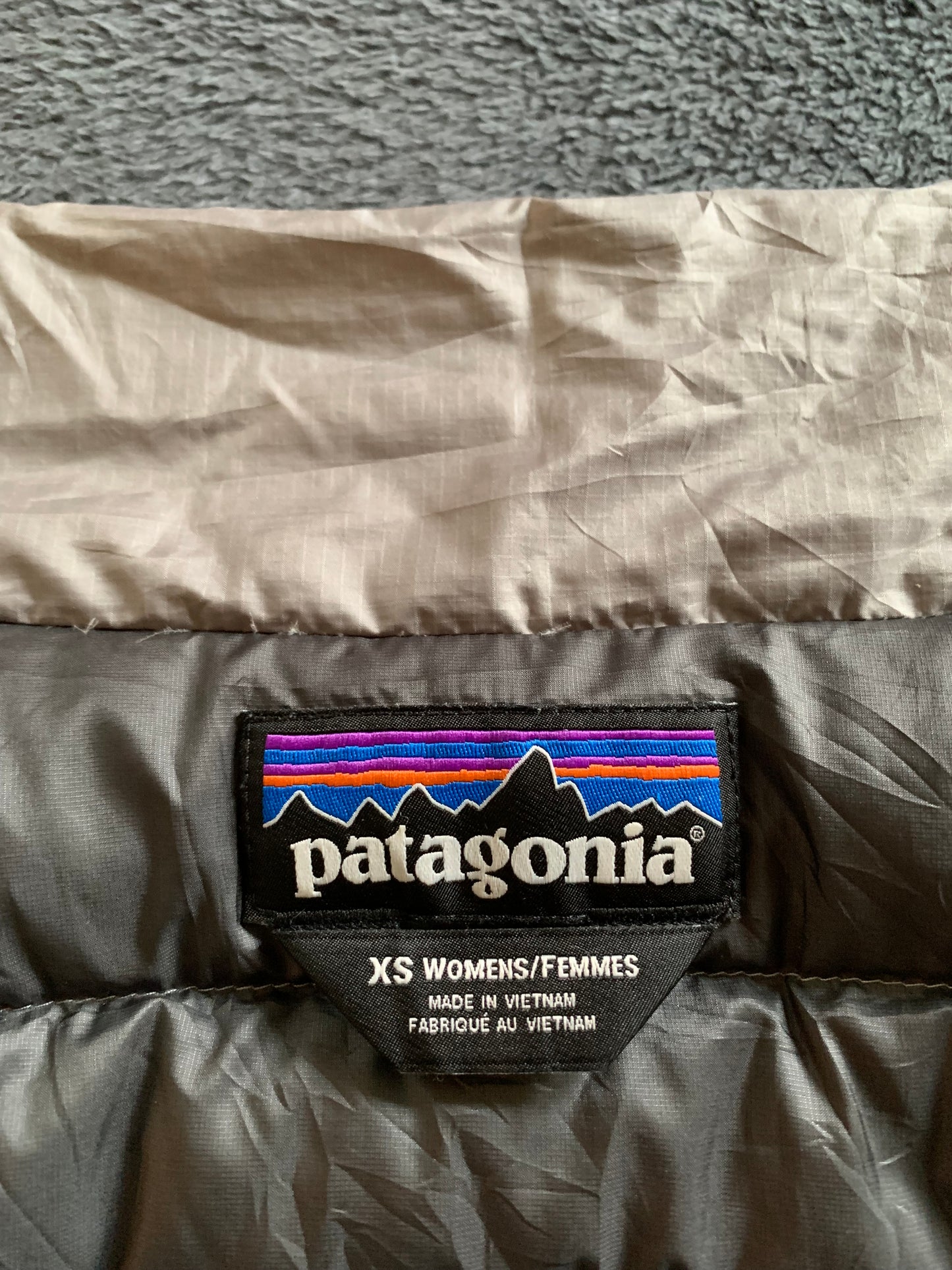 Doudoune sans manches patagonia d’occasion pour femmes. Taille xs.