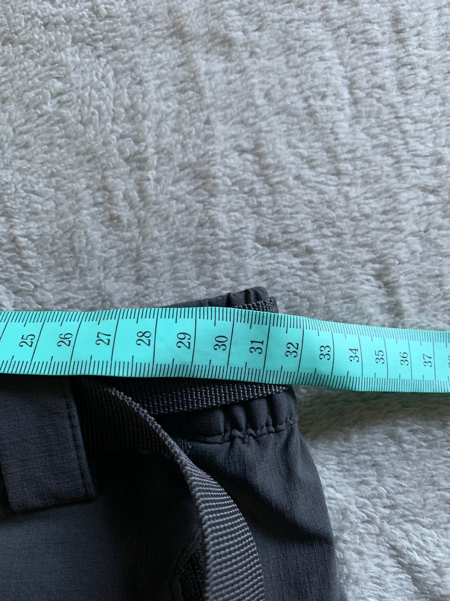 Pantalon de randonnée forclaz d’occasion pour femmes. Taille xxs.