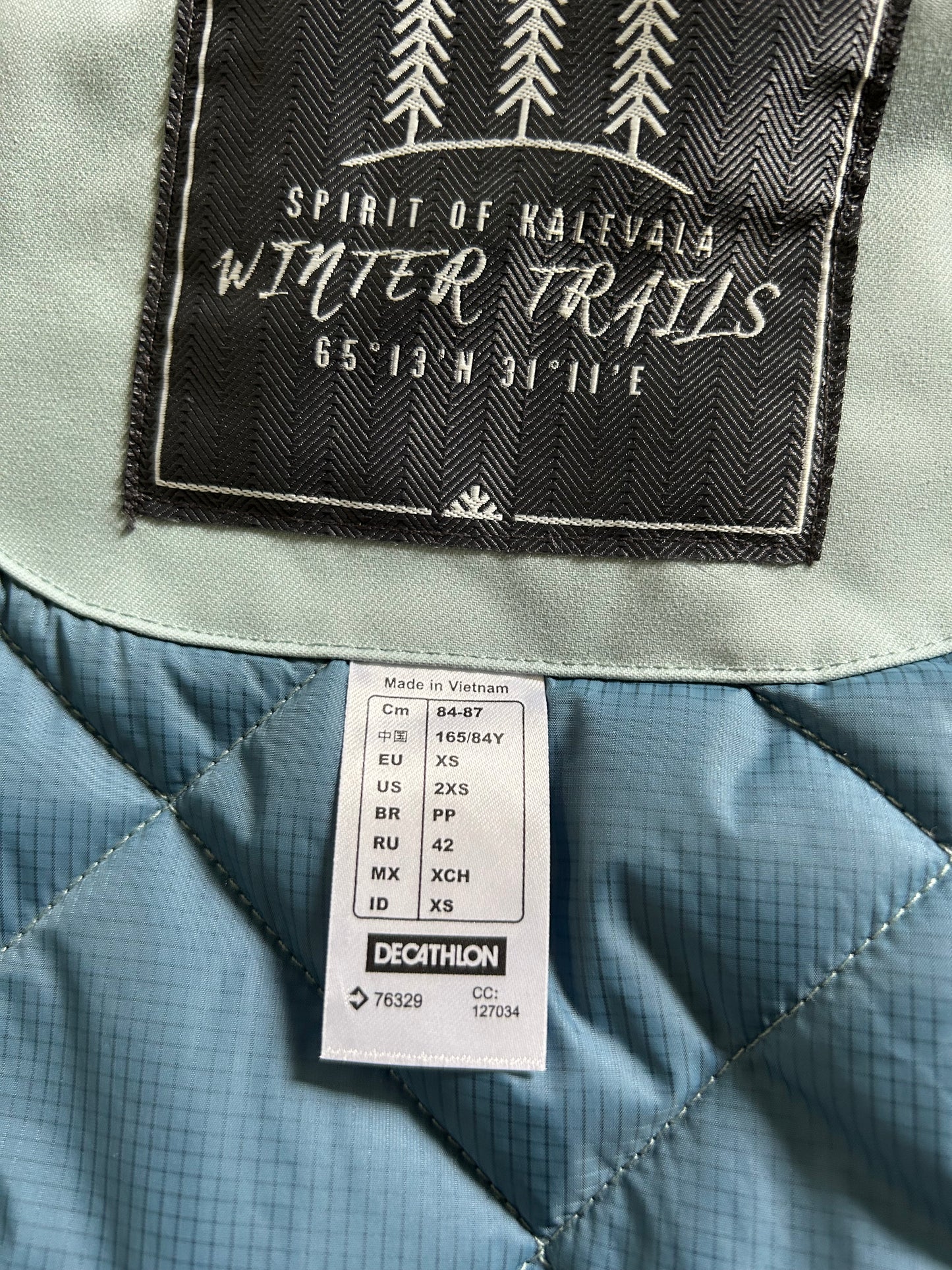 Parka quechua grand froid d’occasion pour femmes. Taille XS