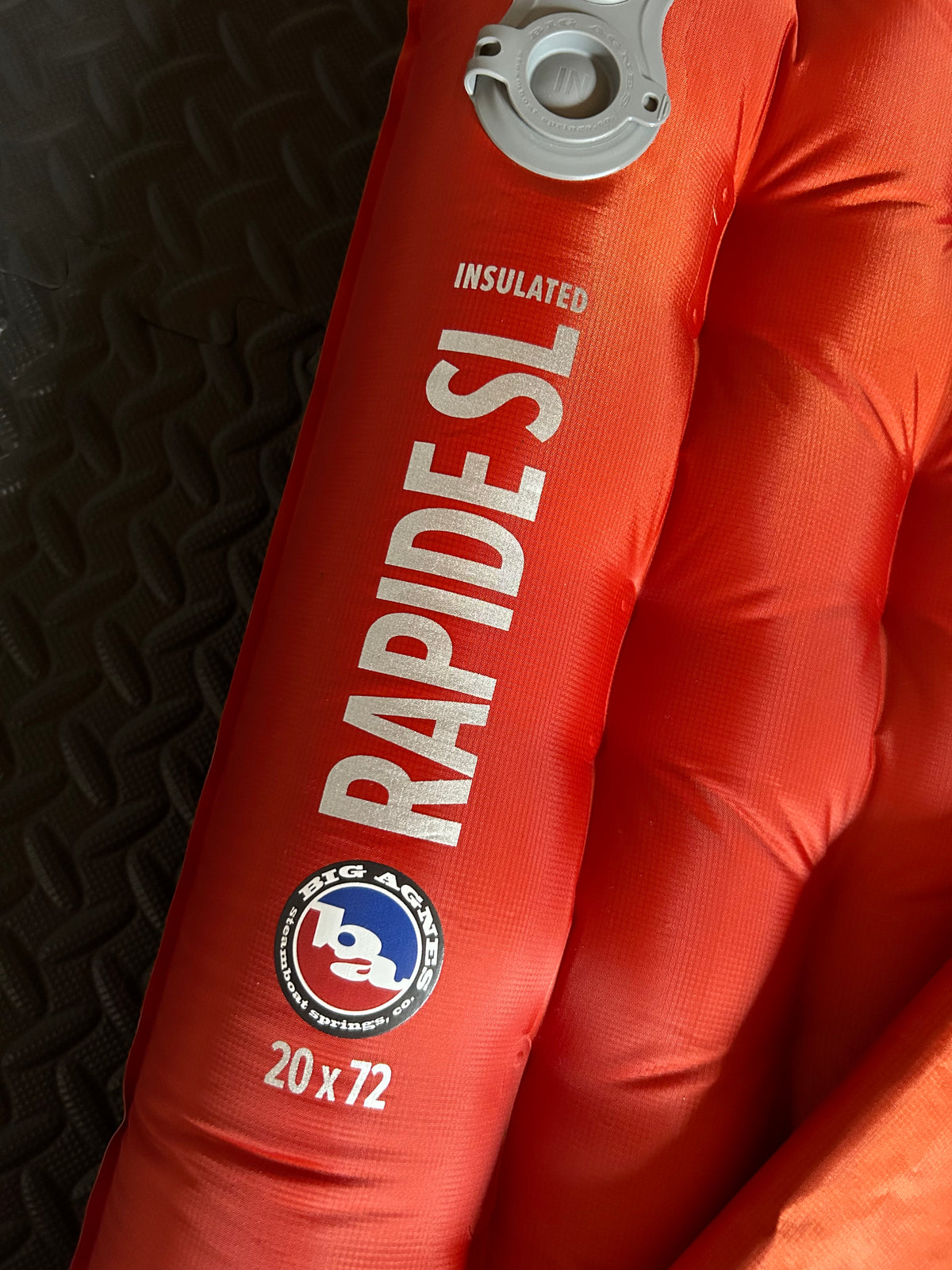 Location matelas gonflable Big Agnès Rapide SL. 15 euros / week-end