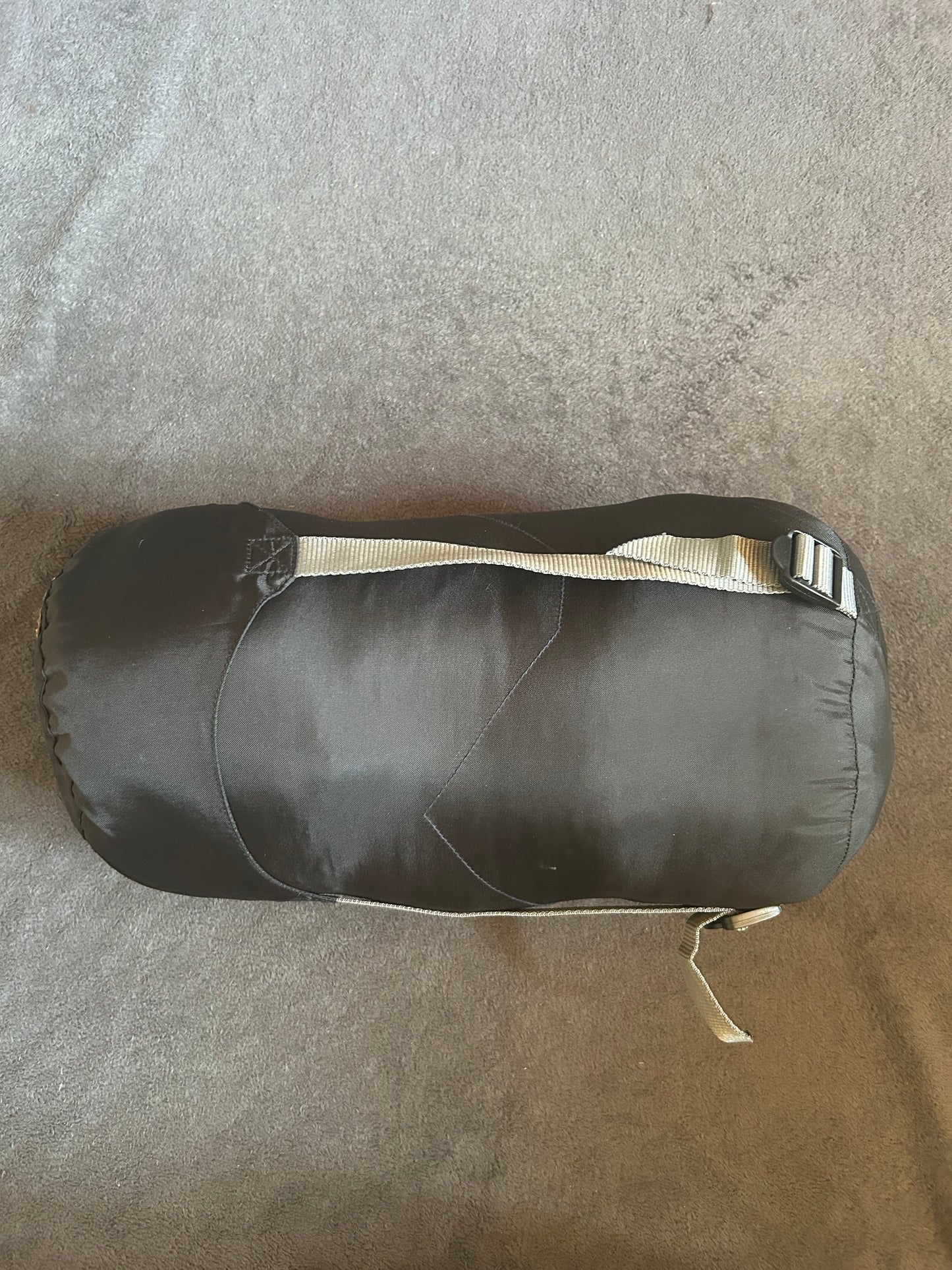 Sac de couchage forclaz d’occasion 0 degrés light. Taille L