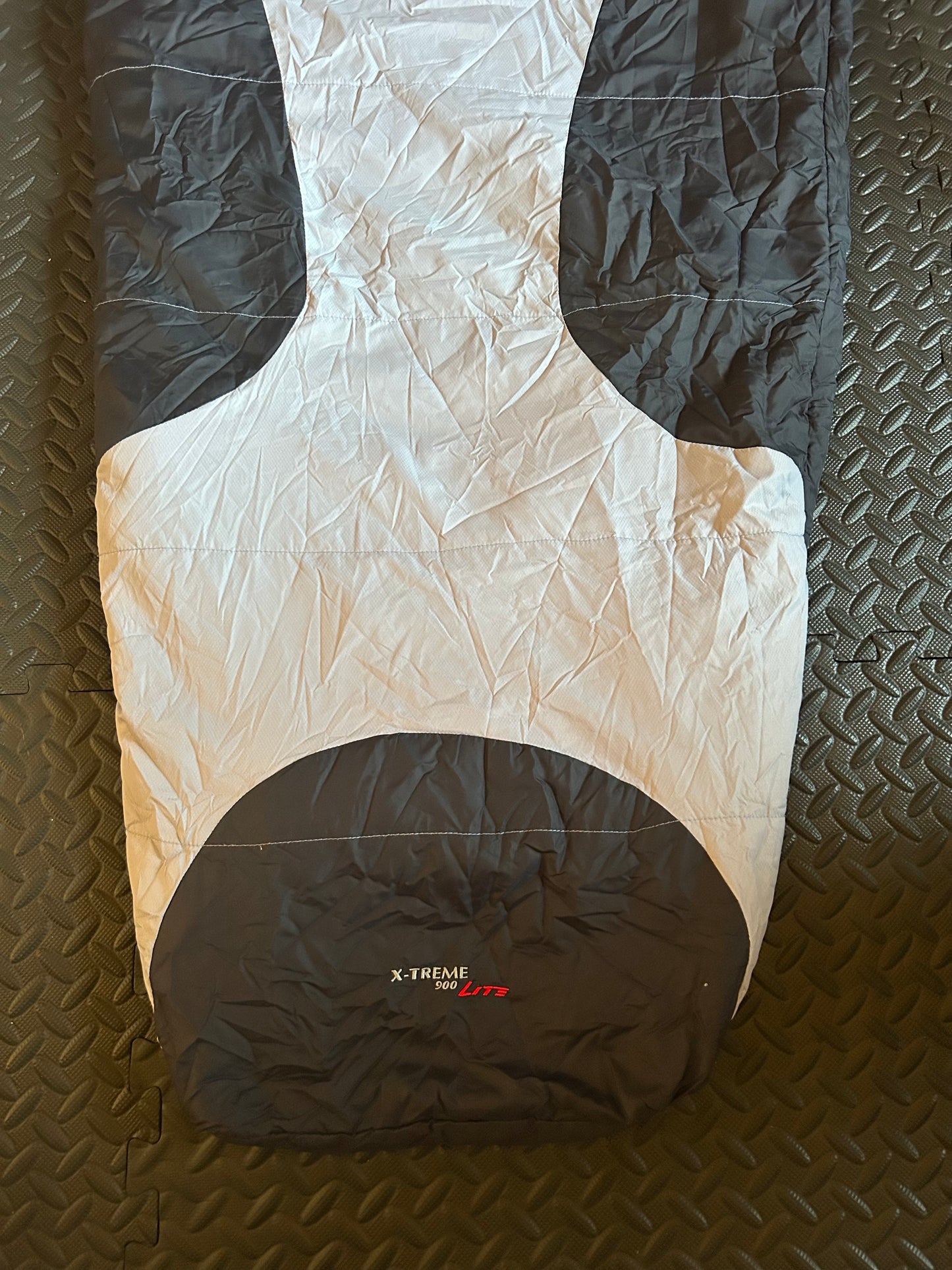 Sac de couchage McKinley d’occasion X treme lite 900.