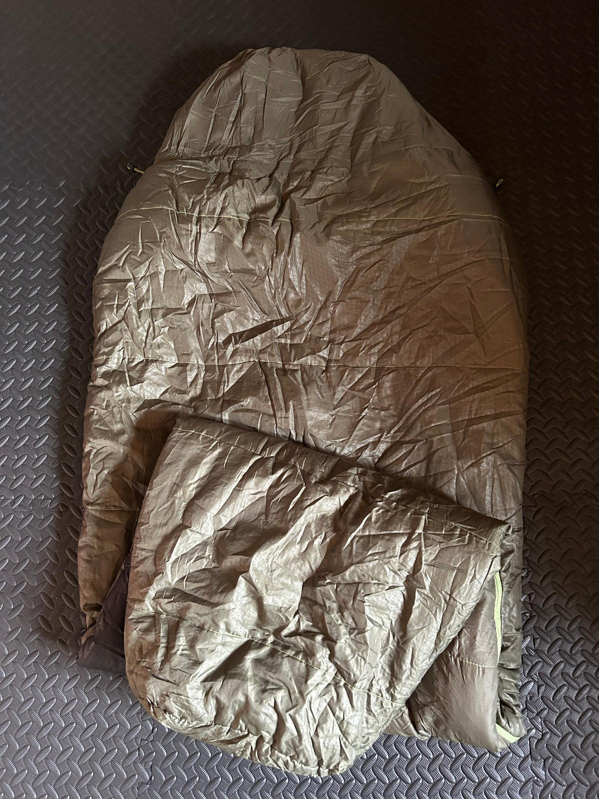 Sac de couchage forclaz d’occasion 0 degrés light. Taille L