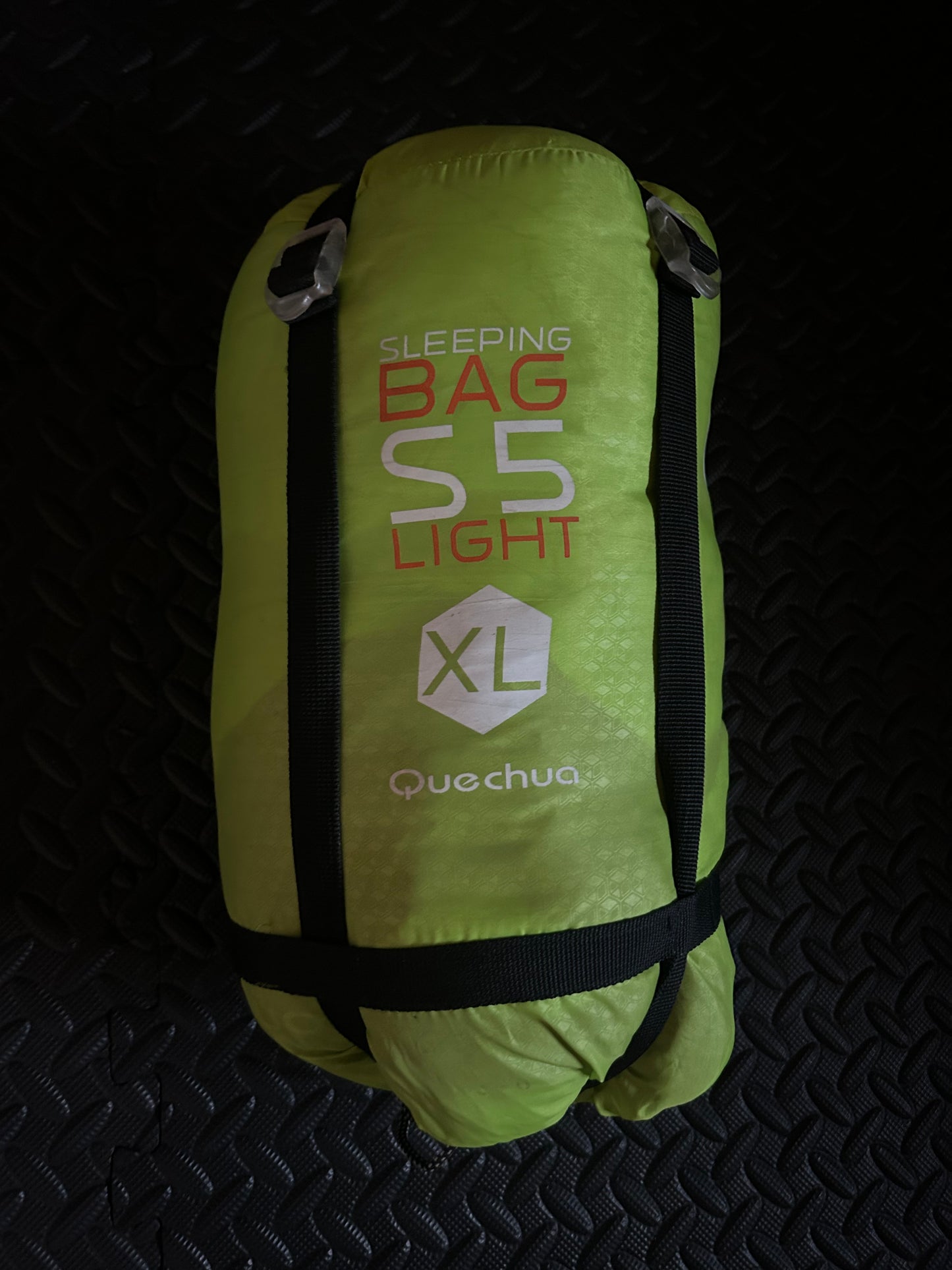 Sac de couchage quechua 5 degrés light d’occasion. Taille XL
