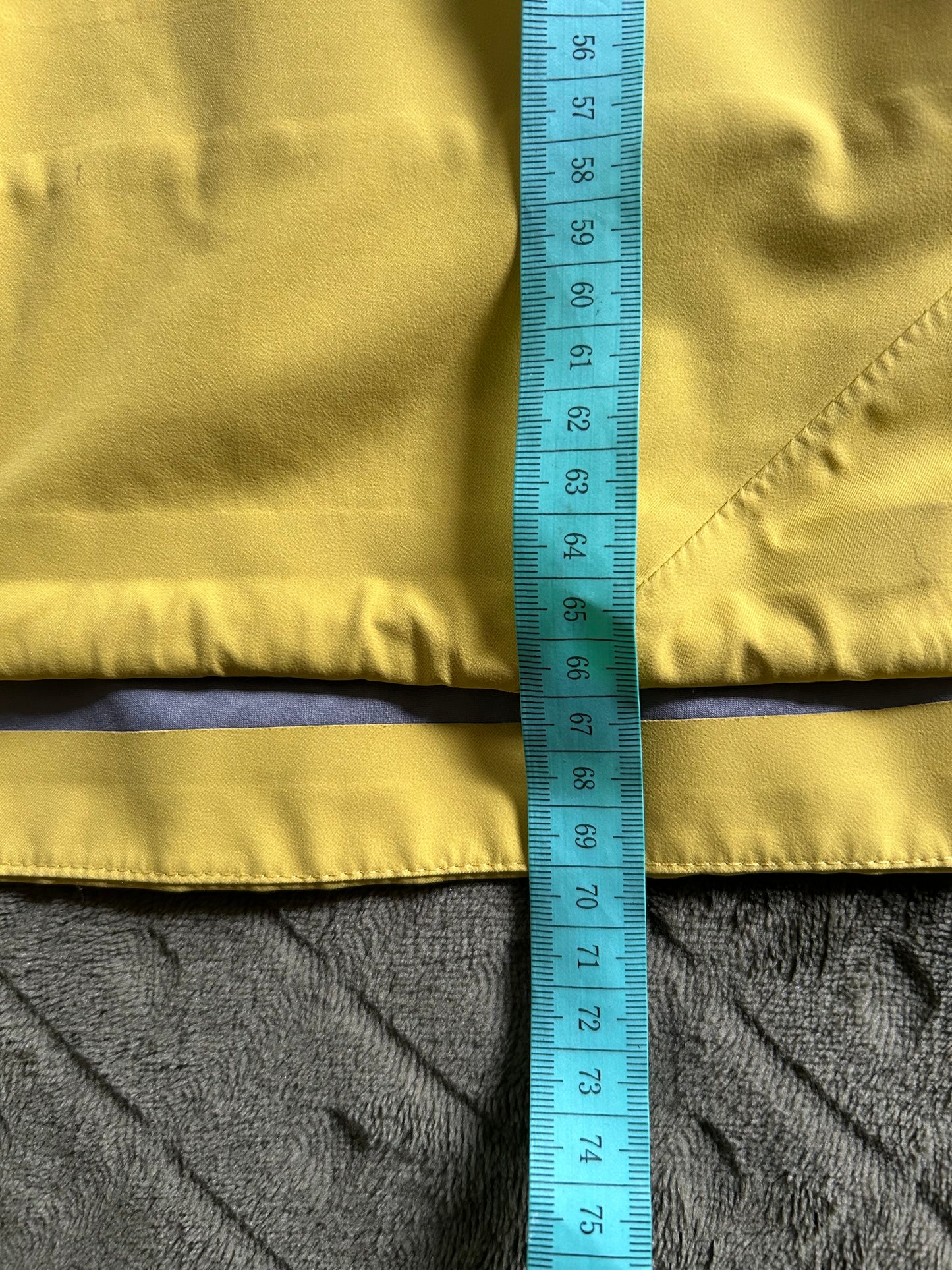 Veste imperméable quechua MH500 d’occasion pour femmes. Taille L