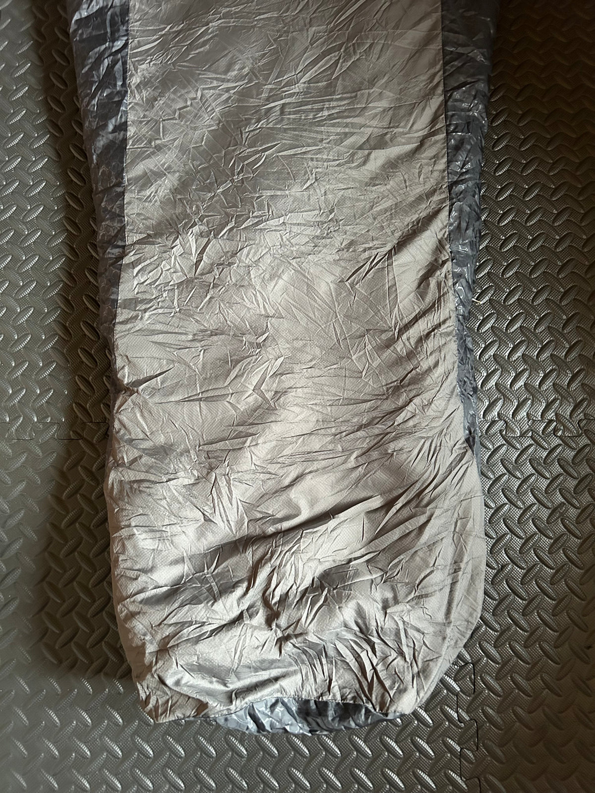 Sac de couchage forclaz d’occasion 0 degrés ultralight. Taille L