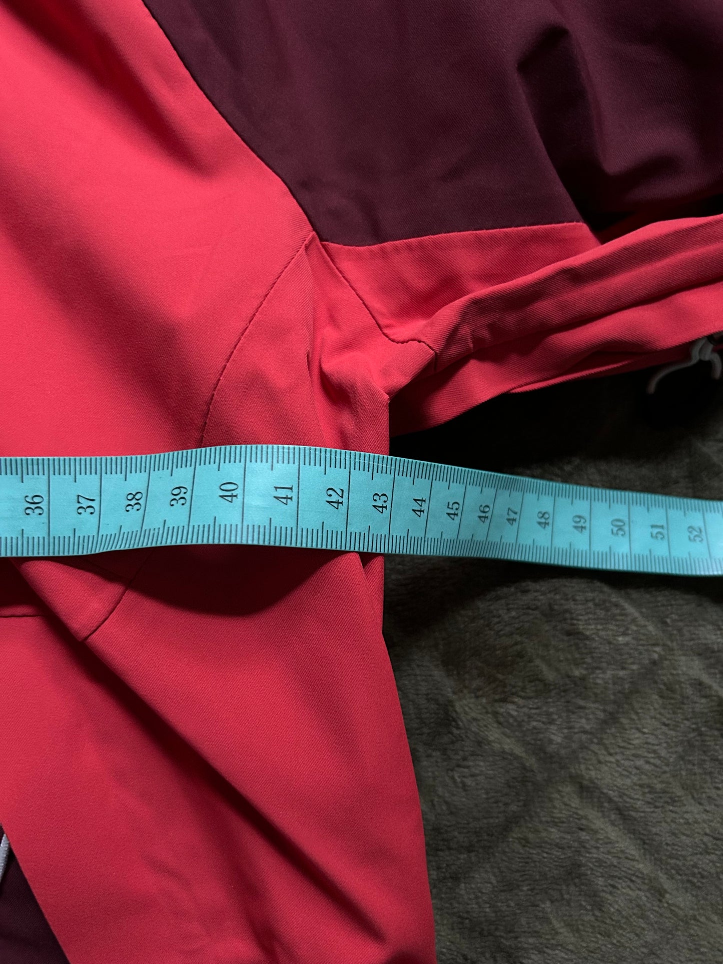 Veste imperméable quechua MH500 d’occasion pour femmes. Taille S