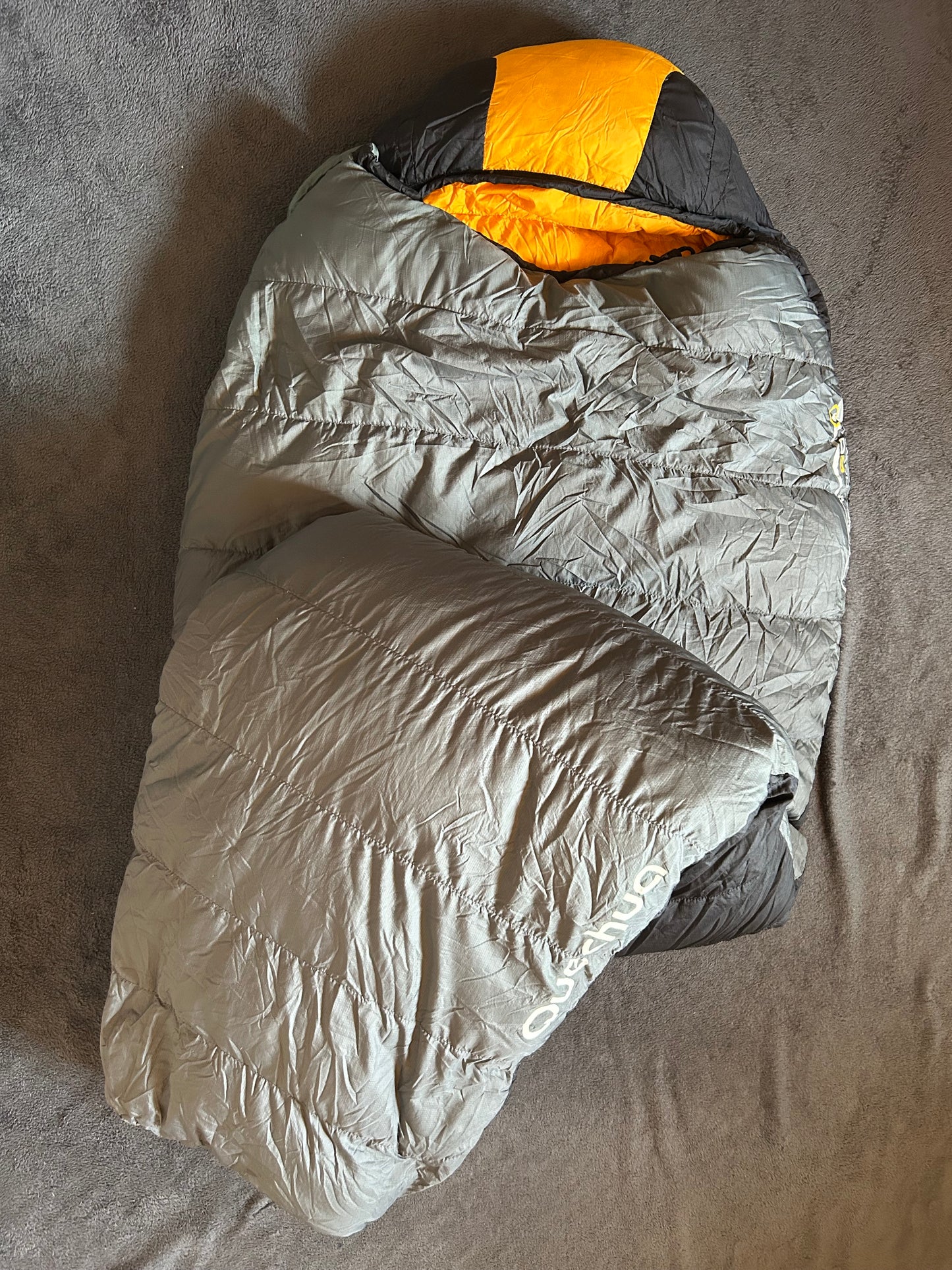 Sac de couchage quechua d’occasion en plumes 0 degrés. Taille M.