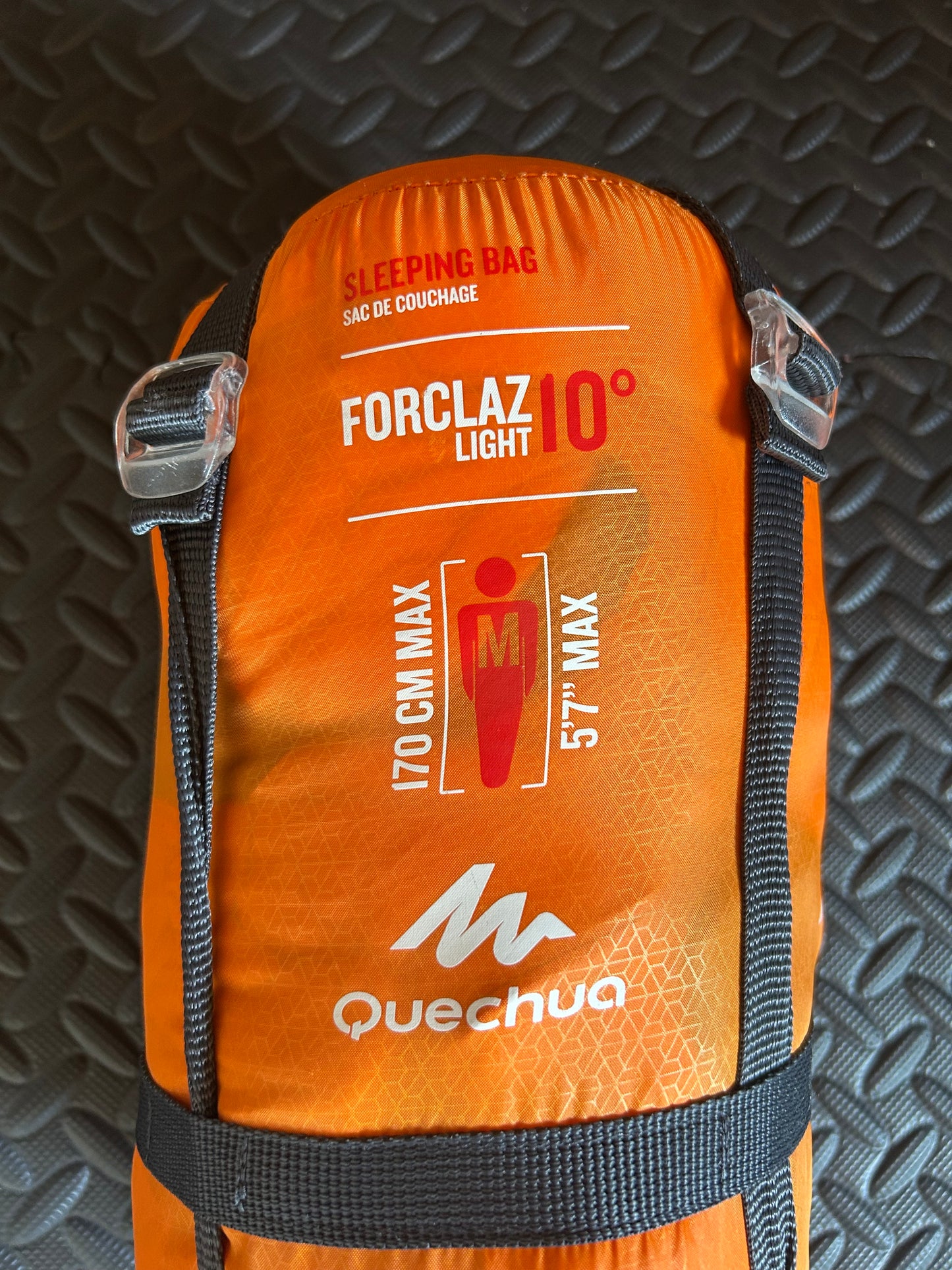 Sac de couchage forclaz 10 degrés light d’occasion. Taille M