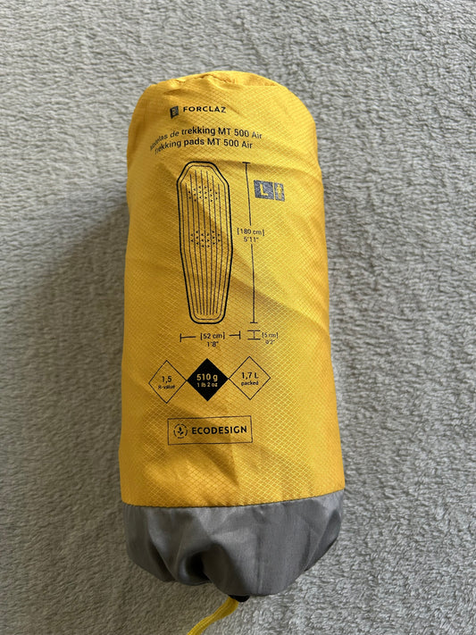 Location matelas gonflable forclaz. Taille L. ( 10 euros / week-end ).