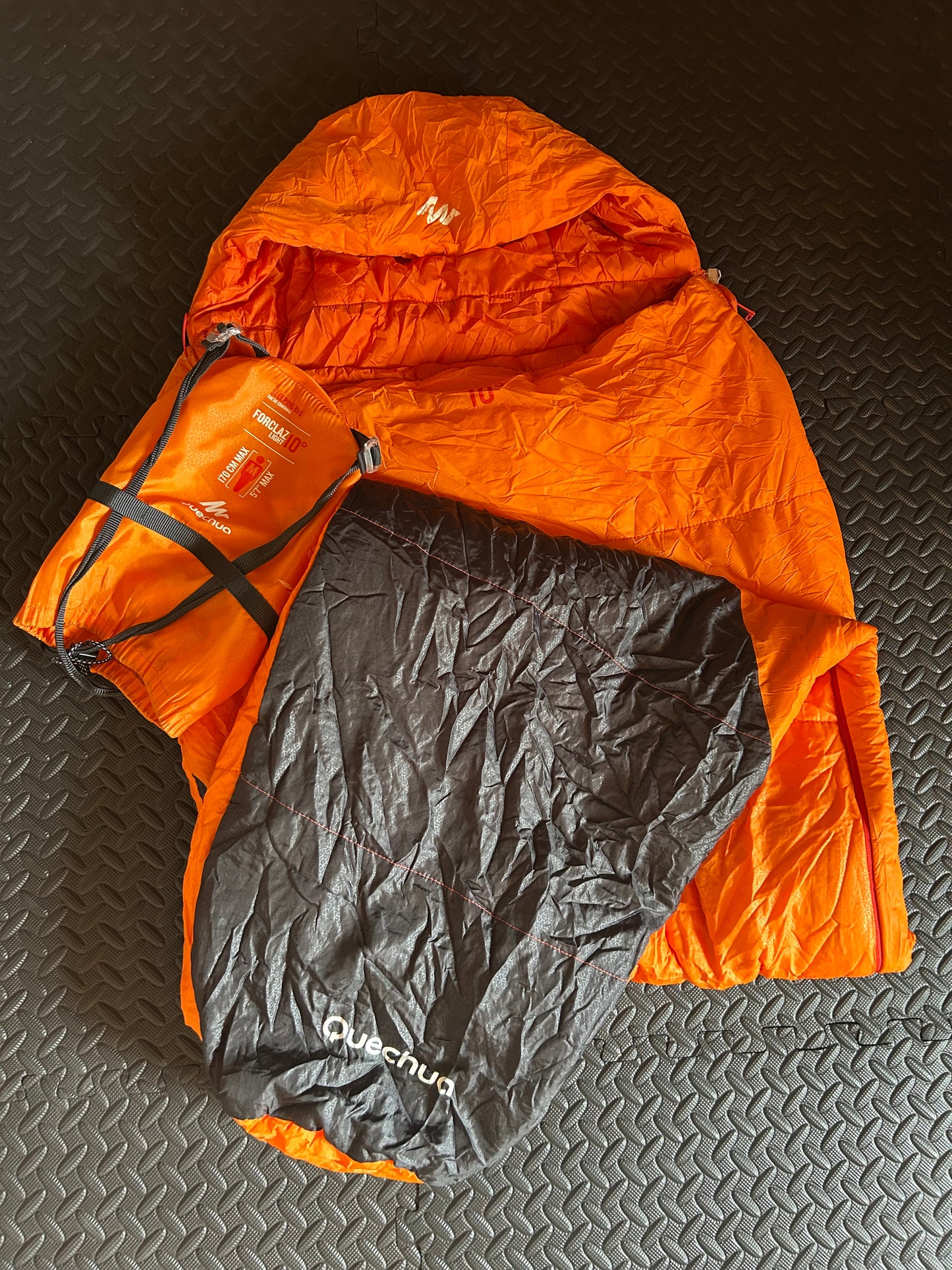 Sac de couchage forclaz 10 degrés light d’occasion. Taille M