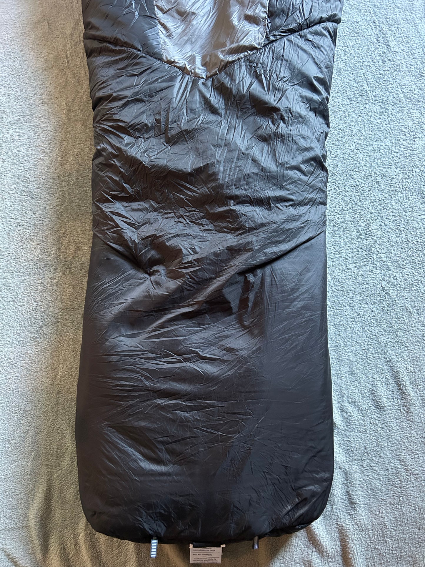 Location sac de couchage RAB solar 0 degrés. Taille XL. ( 20 euros / week-end ).