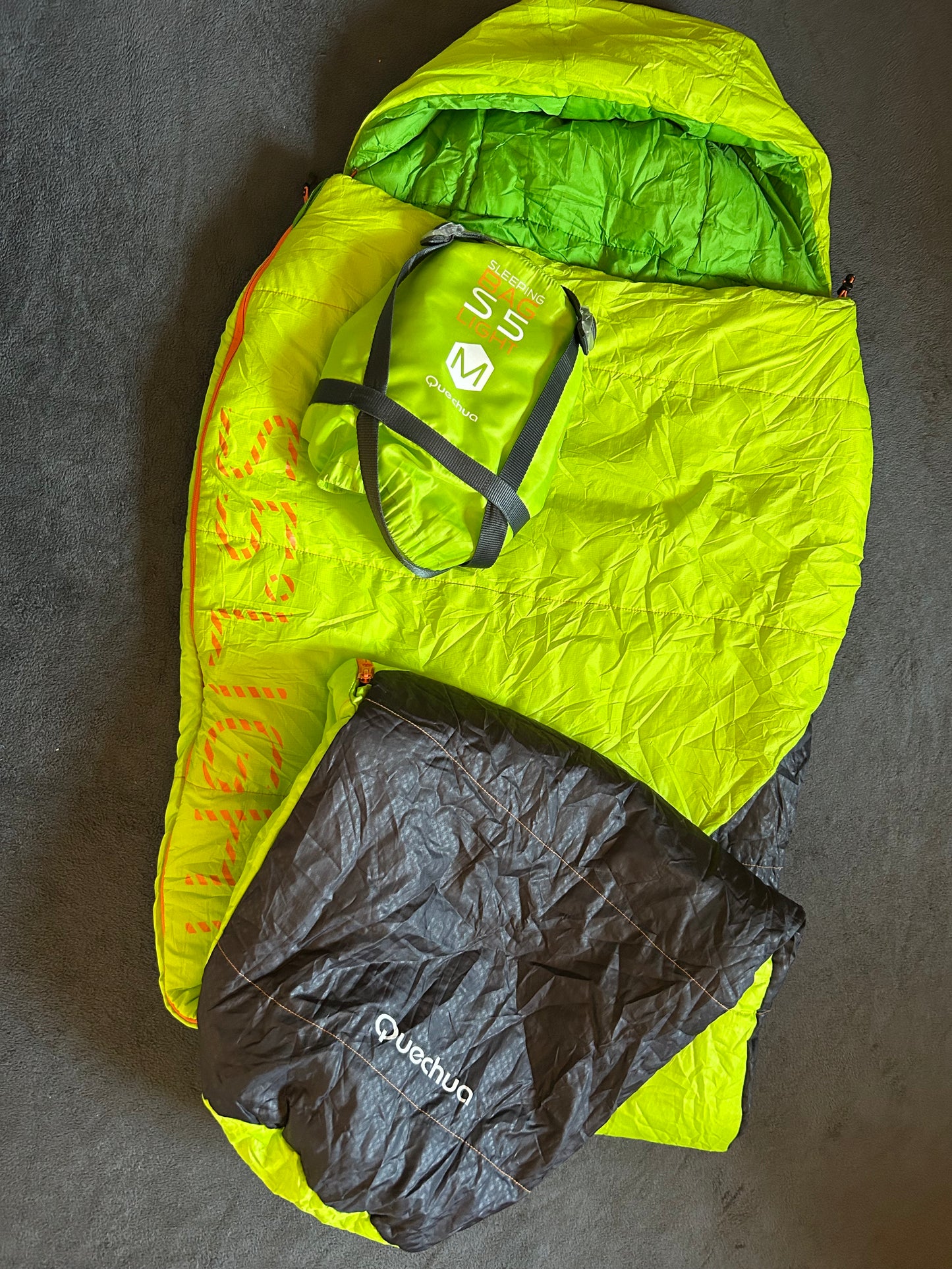 Sac de couchage forclaz d’occasion 5 degrés light. Taille M