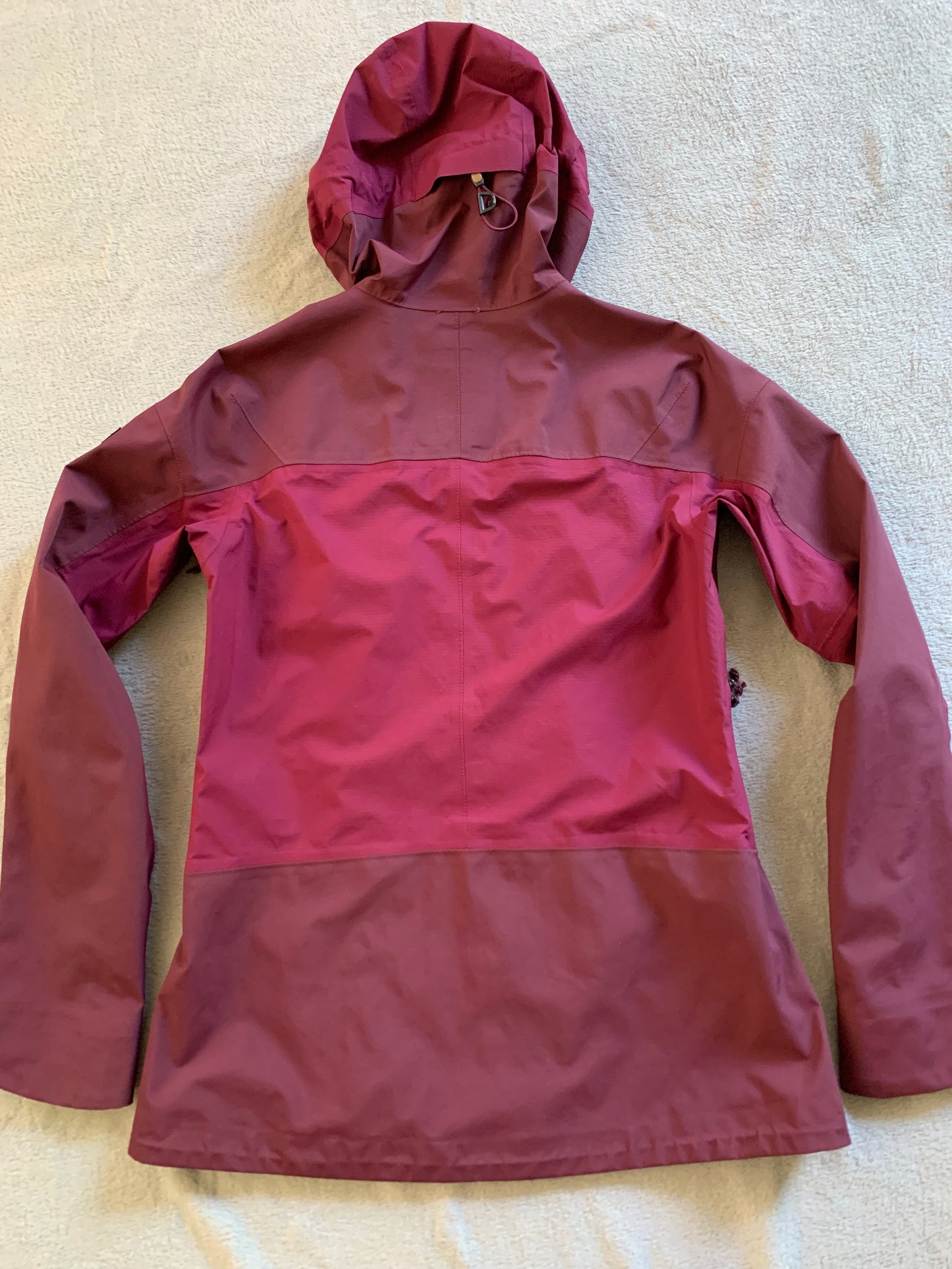 Imperméable forclaz d’occasion pour femmes. Taille S/M