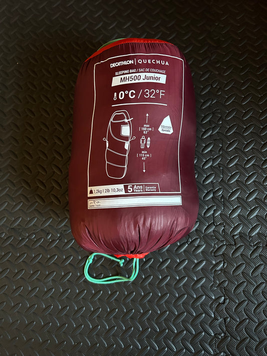 Sac de couchage quechua 0 degrés d’occasion. Taille S 160 cm.