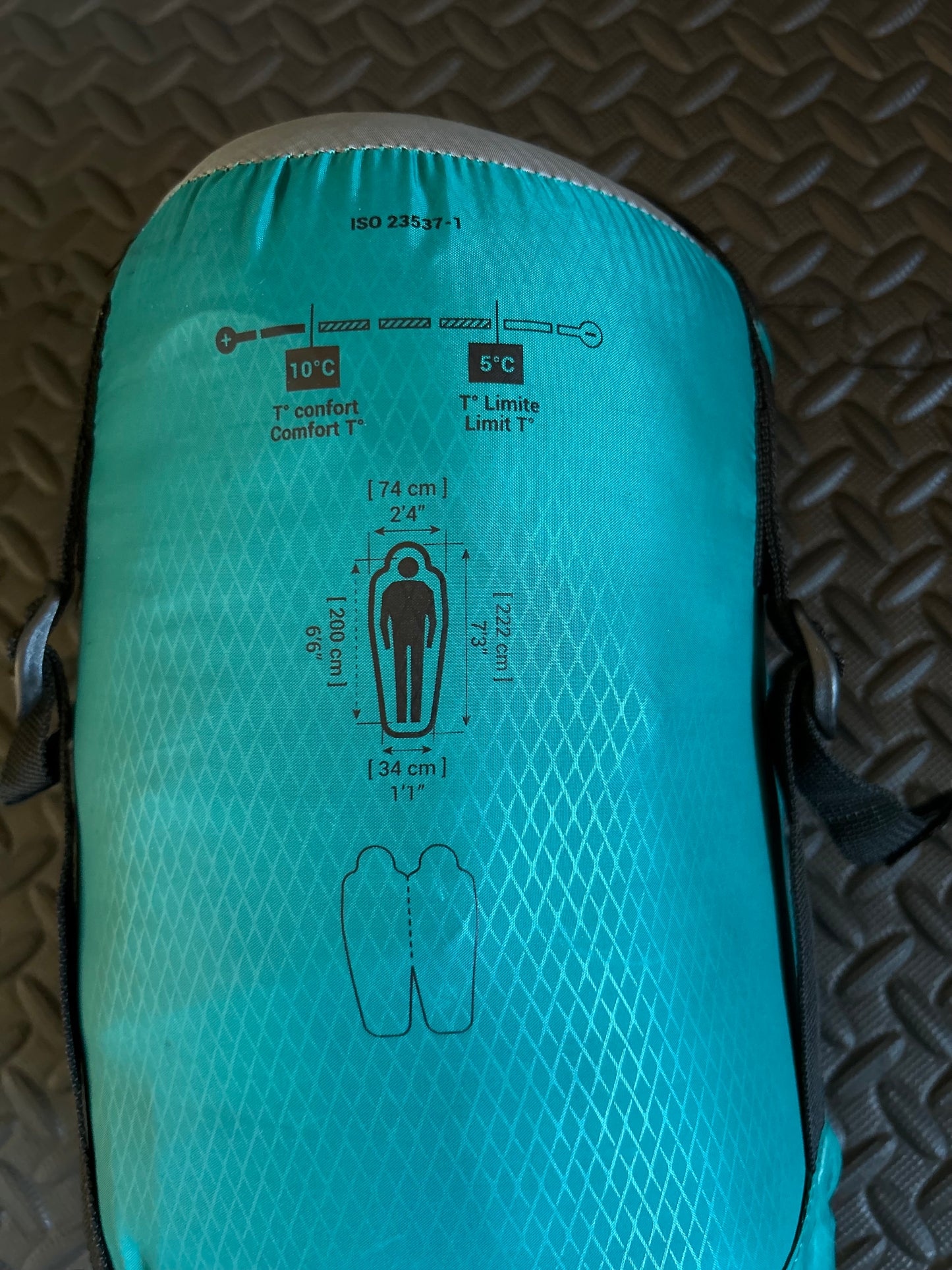 Sac de couchage forclaz d’occasion 10 degrés. Taille XL