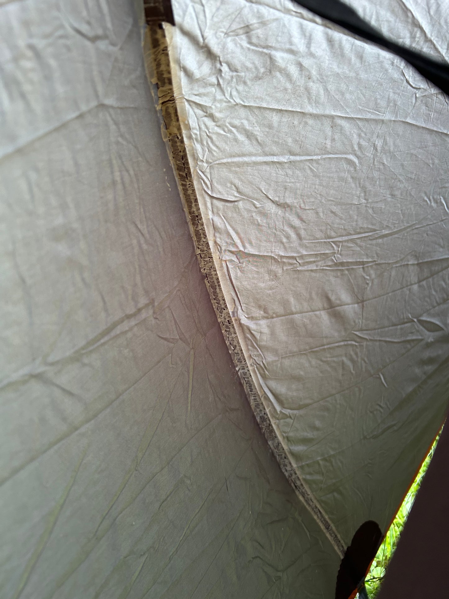 Tente quechua ultralight pro 3 personnes d’occasion à vendre.