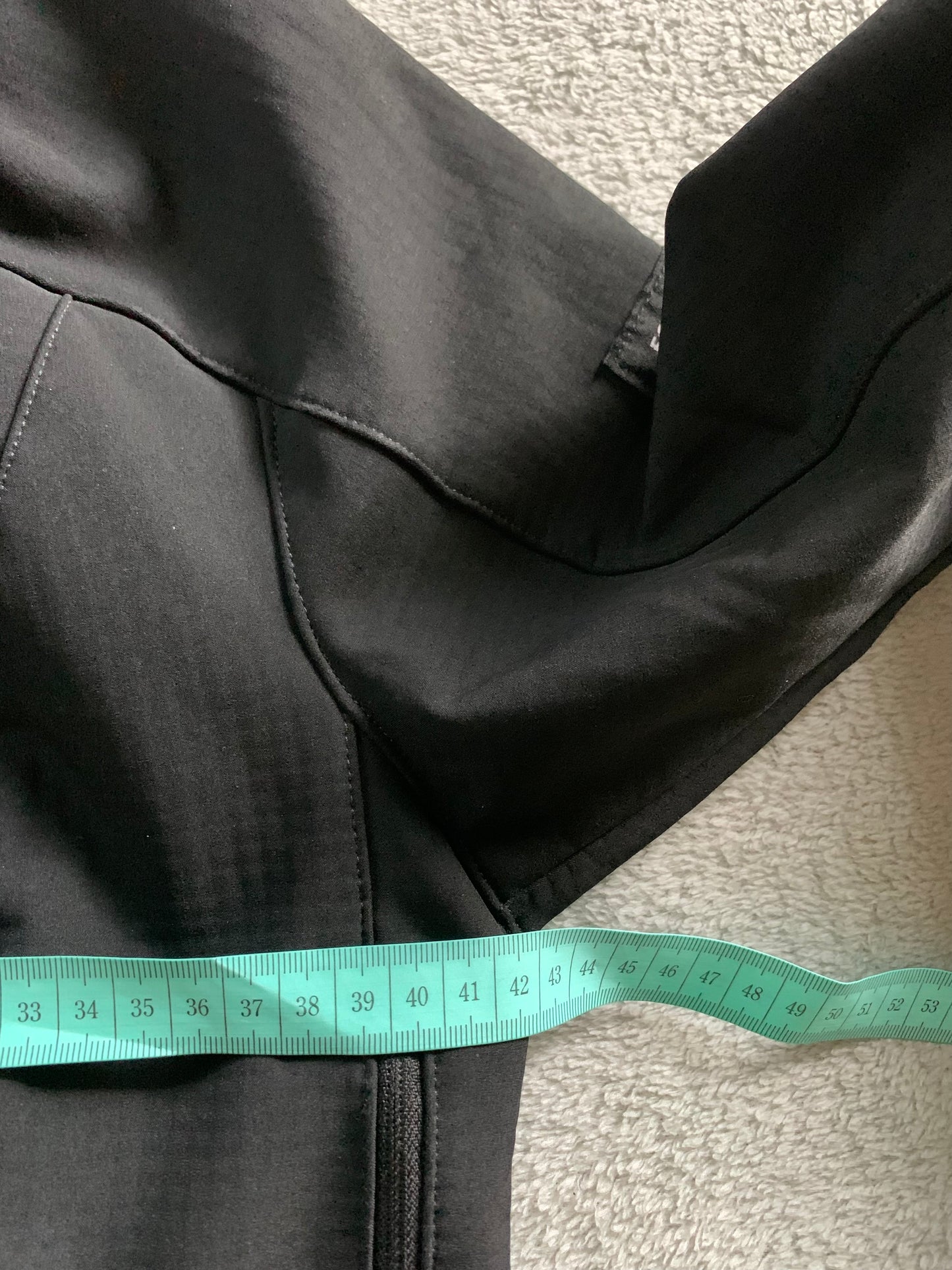 Veste de randonnée forclaz d’occasion pour femmes. Taille XS/S
