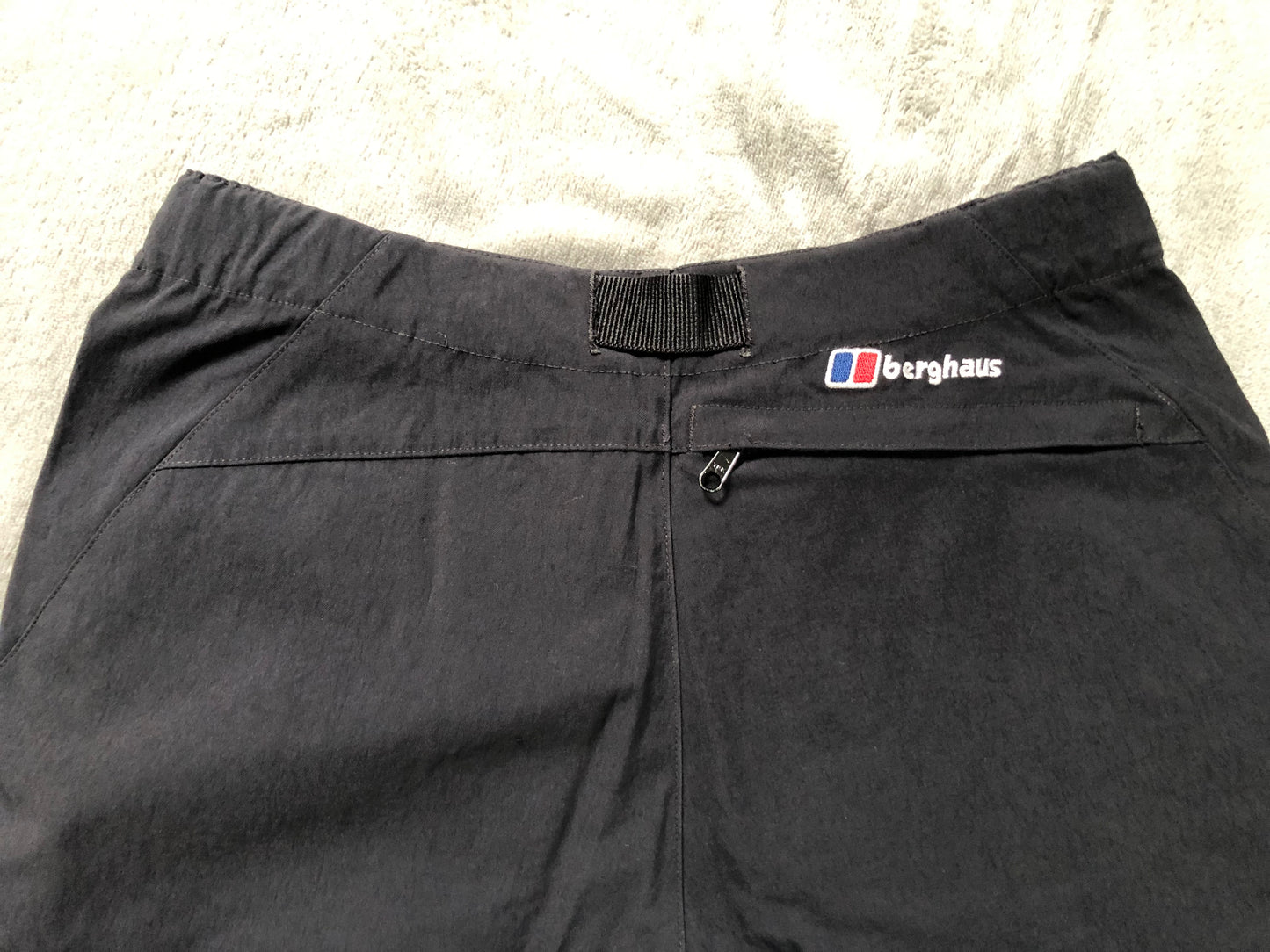 Pantalon de randonnée Berghaus d’occasion pour femmes. Taille S.