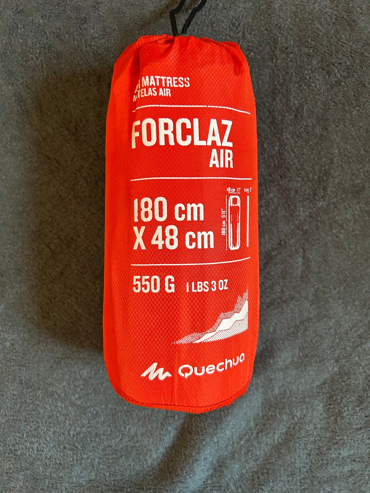 Matelas gonflable forclaz / quechua d’occasion. 550 grammes
