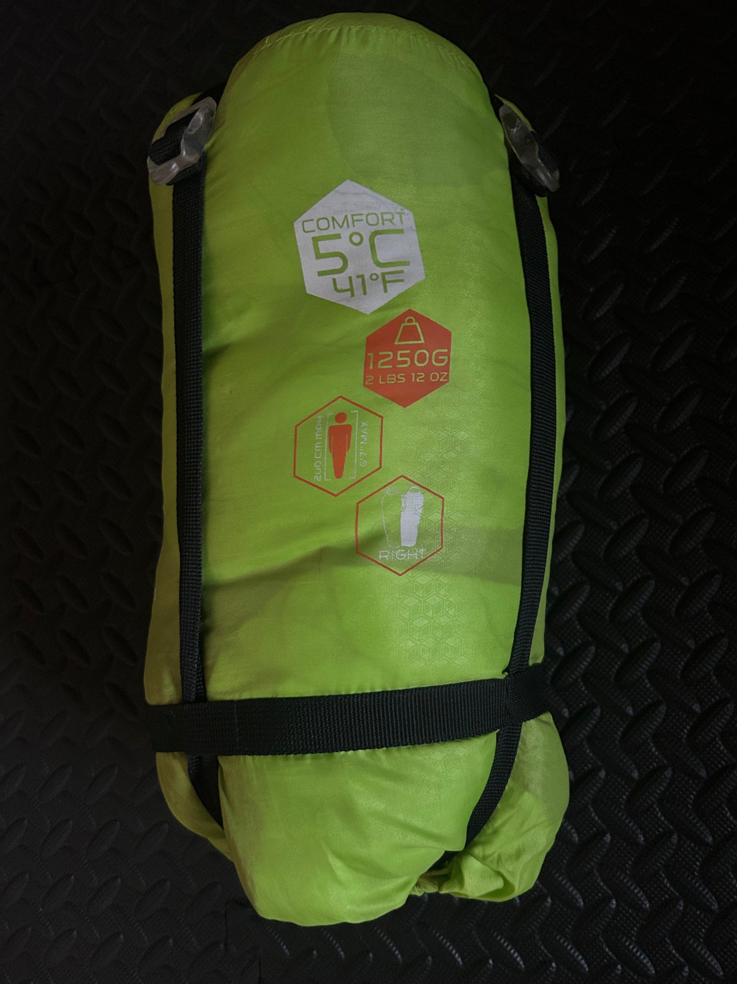 Sac de couchage quechua 5 degrés light d’occasion. Taille XL