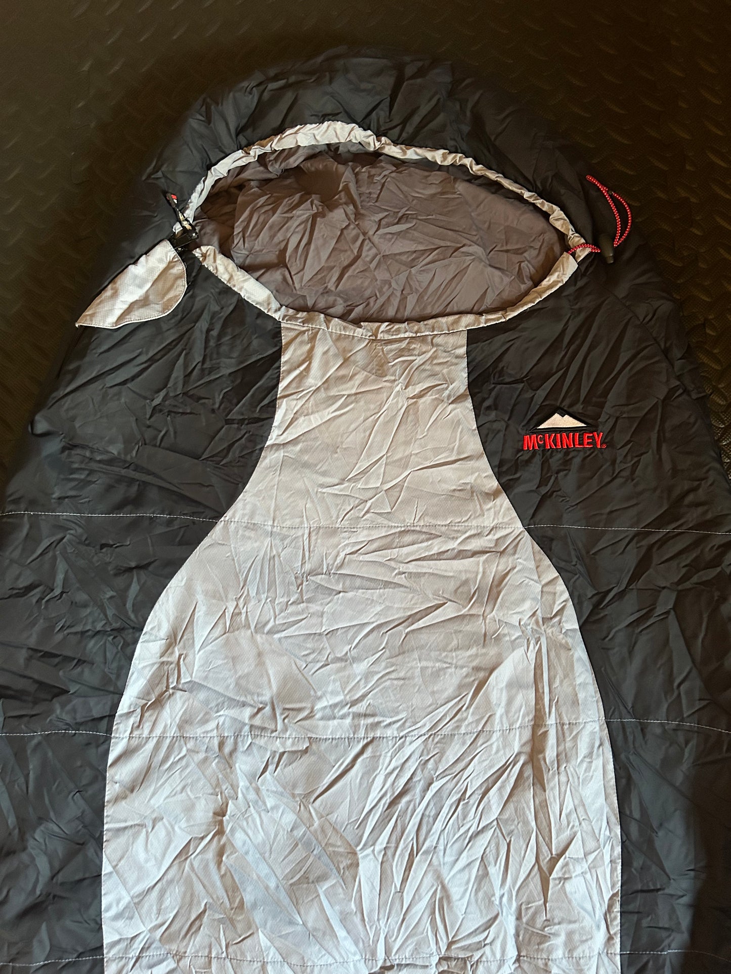 Sac de couchage McKinley d’occasion X treme lite 900.