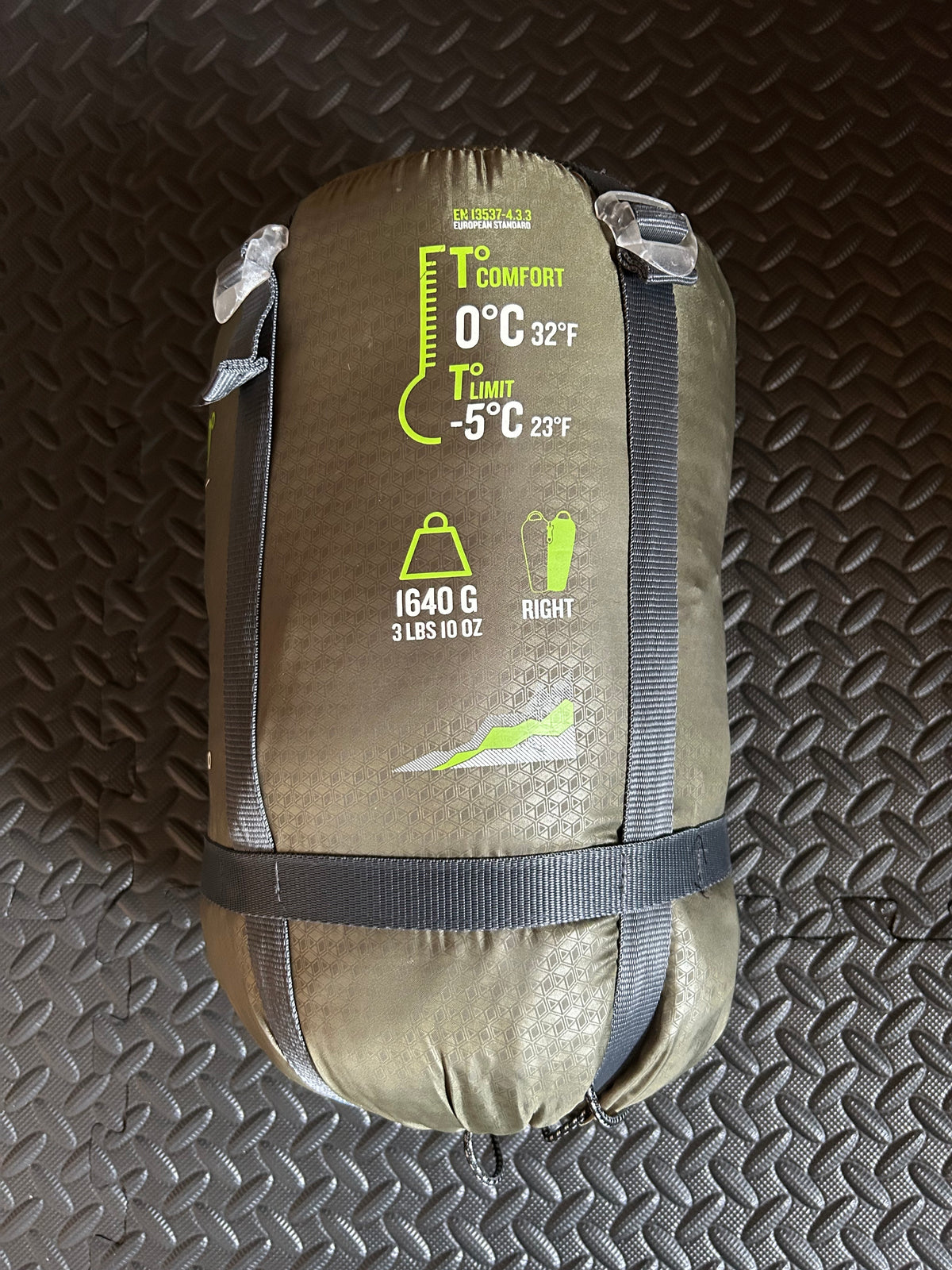 Sac de couchage forclaz d’occasion 0 degrés light. Taille L