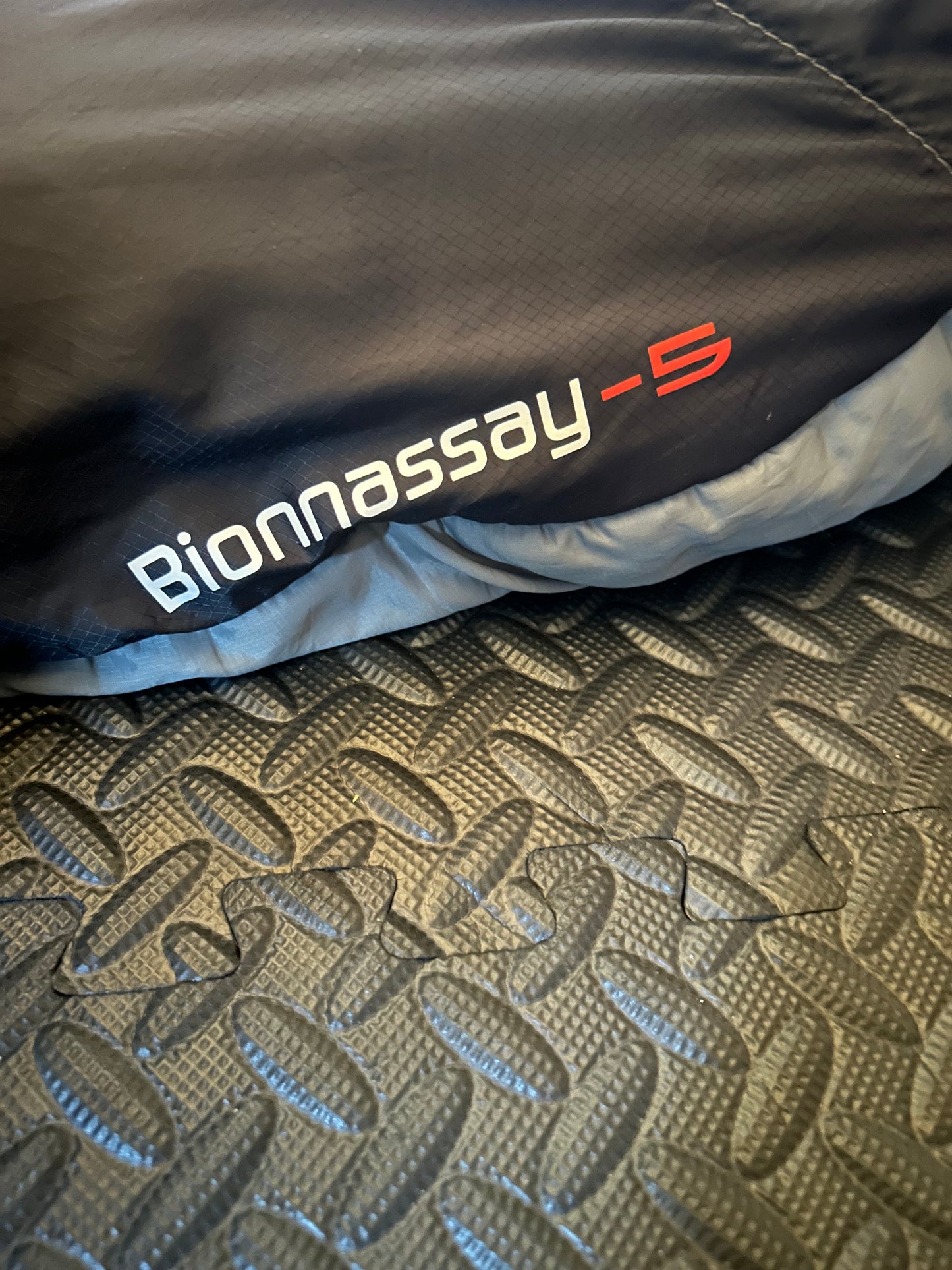 Sac de couchage quechua d’occasion -5 degres bionnassay. Taille L.