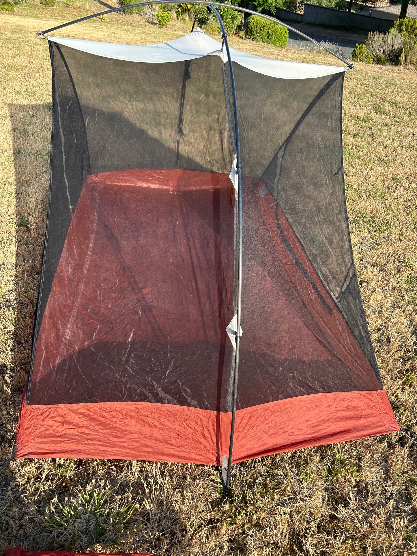 Location tente MSR carbon reflex 2 personnes. 35 euros / week-end et 55 euros / semaine